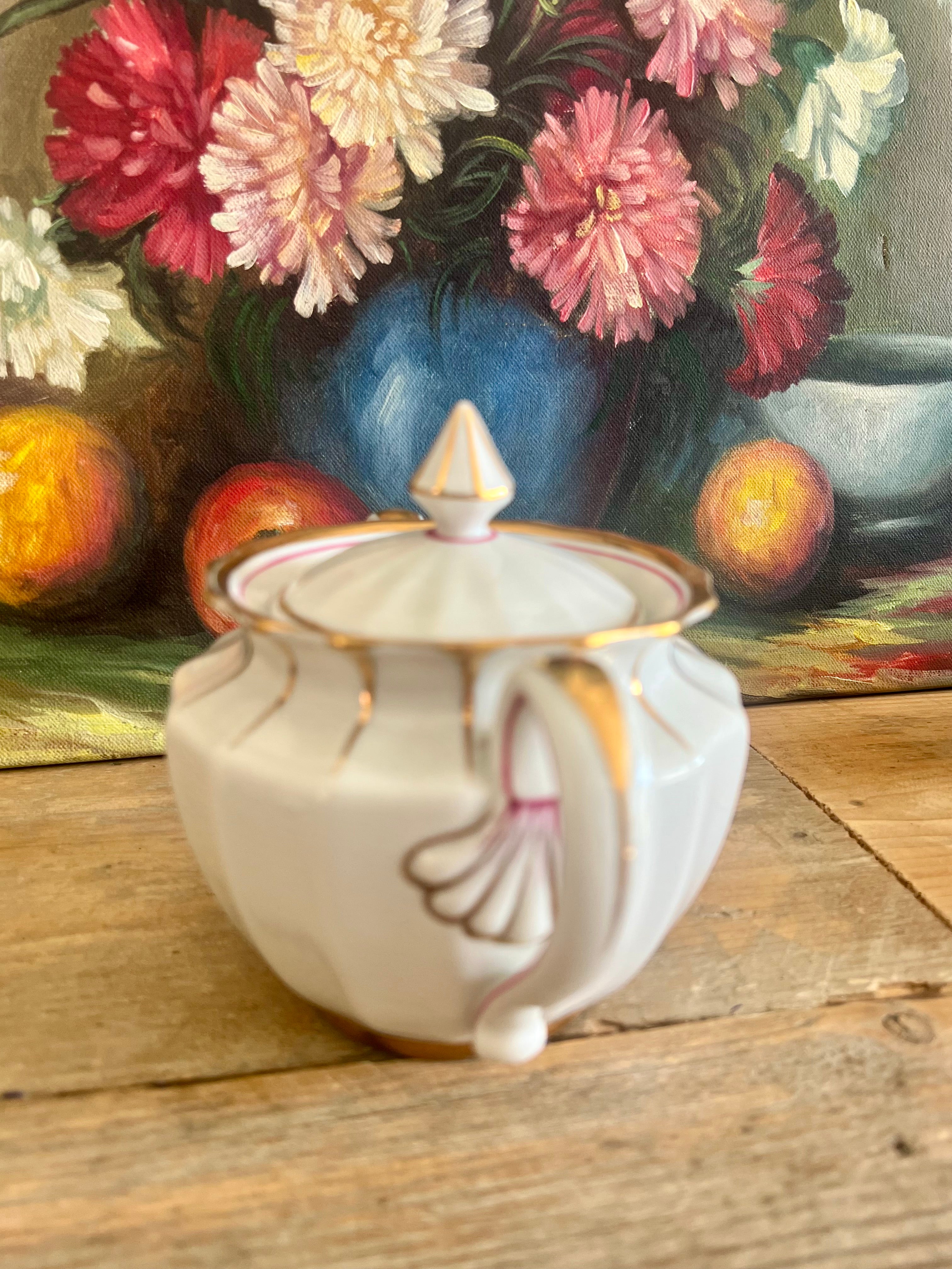 Vintage suikerpot met sierlijke details