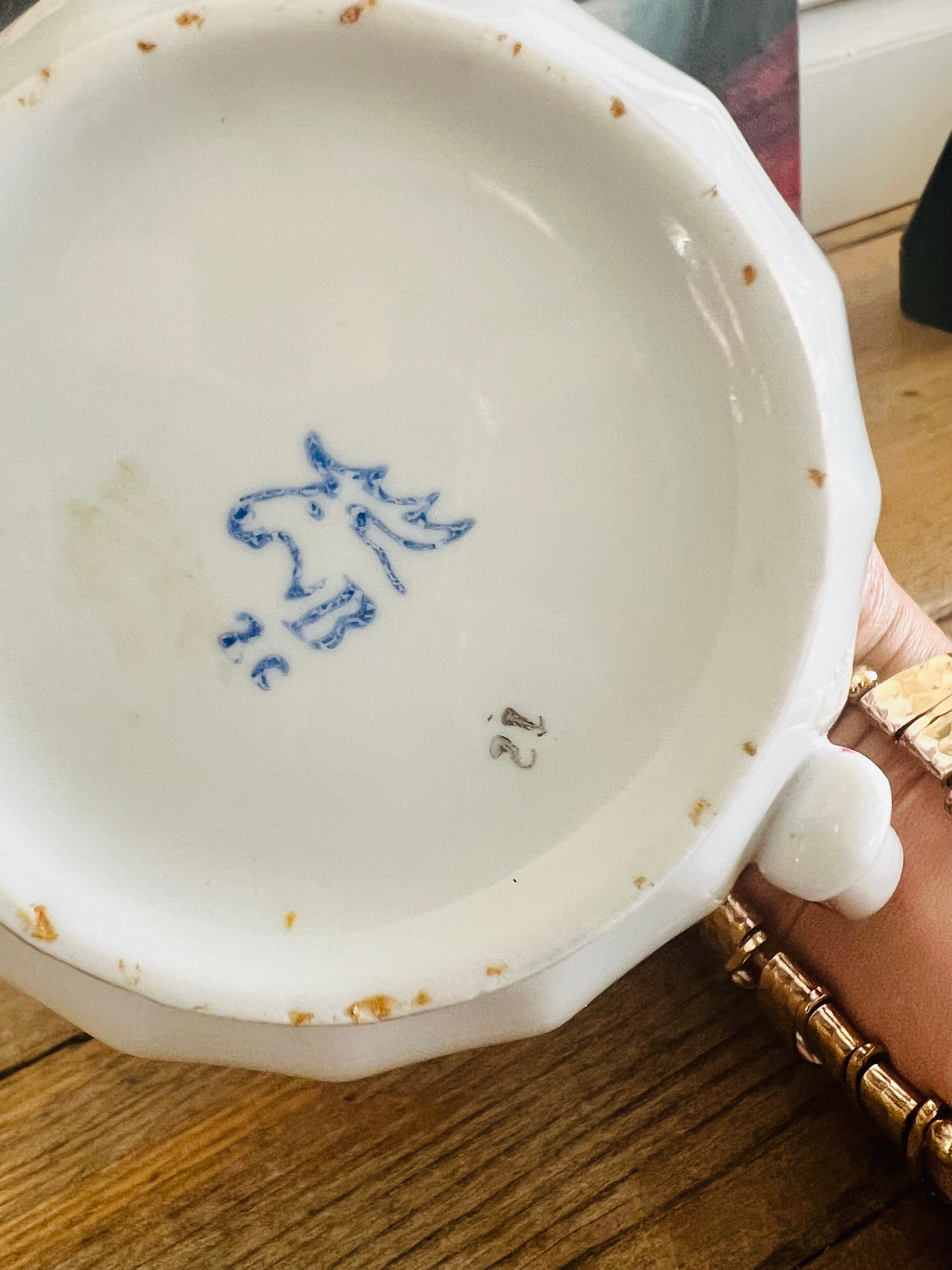 Vintage suikerpot met sierlijke details