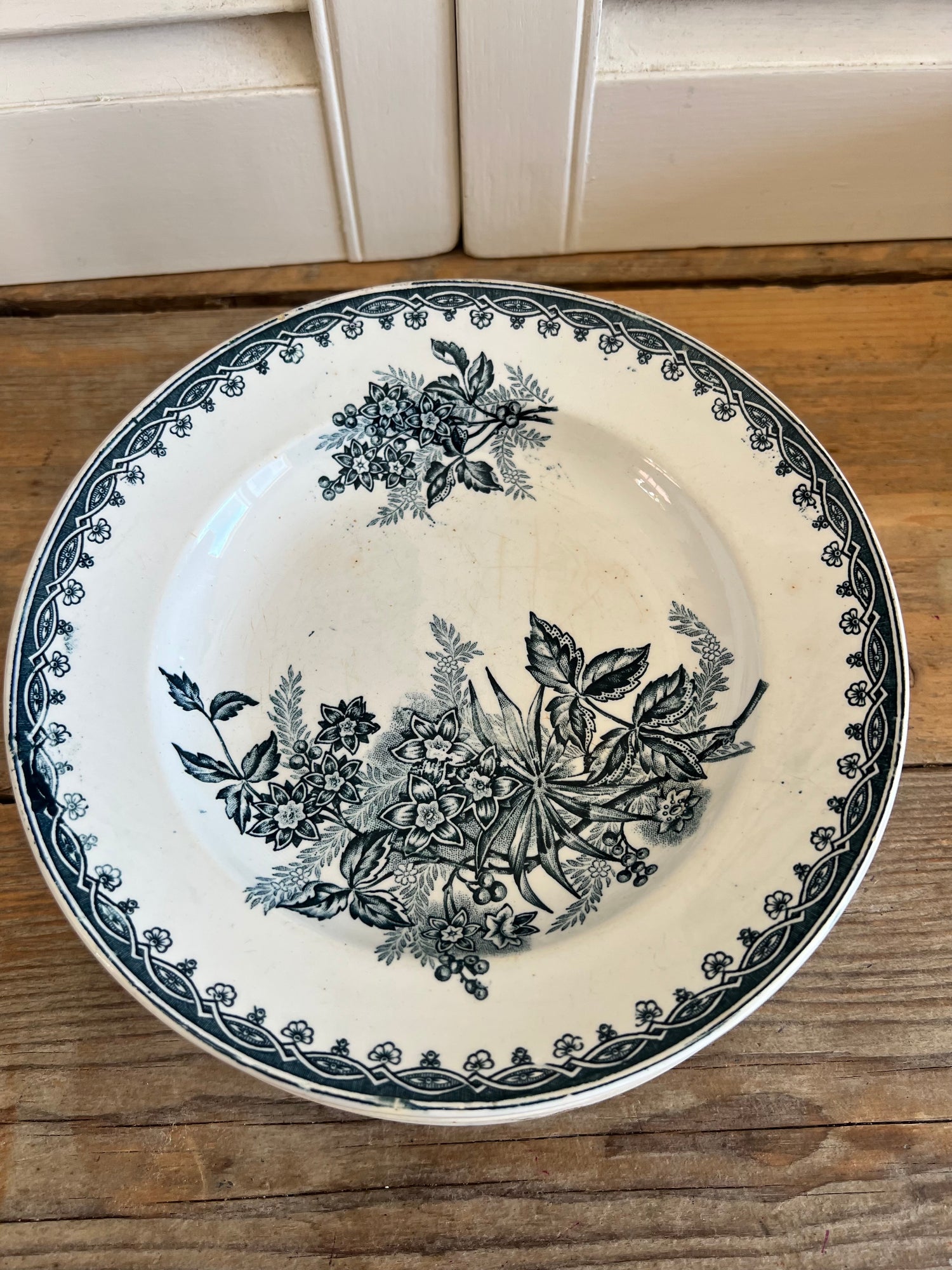 Antiek soepbord Saint Amand