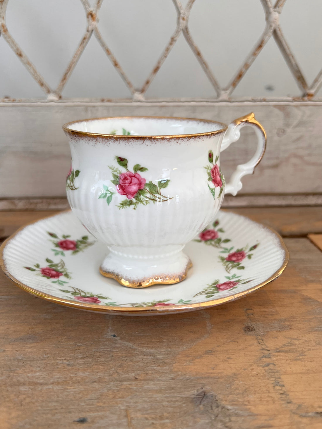 Rose Elizabethan