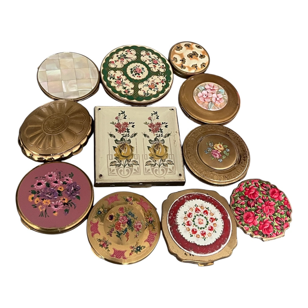 De geschiedenis van de poederdoos