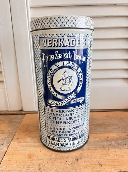 - Verkade beschuitbus &amp;nbsp;
- Verkade Prima Zaansche Beschuit &amp;nbsp;
- vintage beschuitbus &amp;nbsp;
- jubileumuitgave Verkade &amp;nbsp;
- beschuitbus 1986 &amp;nbsp;
- blauw wit decor beschuitbus &amp;nbsp;
- jubileumbus Verkade &amp;nbsp;
- retro keuken accessoires &amp;nbsp;
- collectors item Verkade &amp;nbsp;
