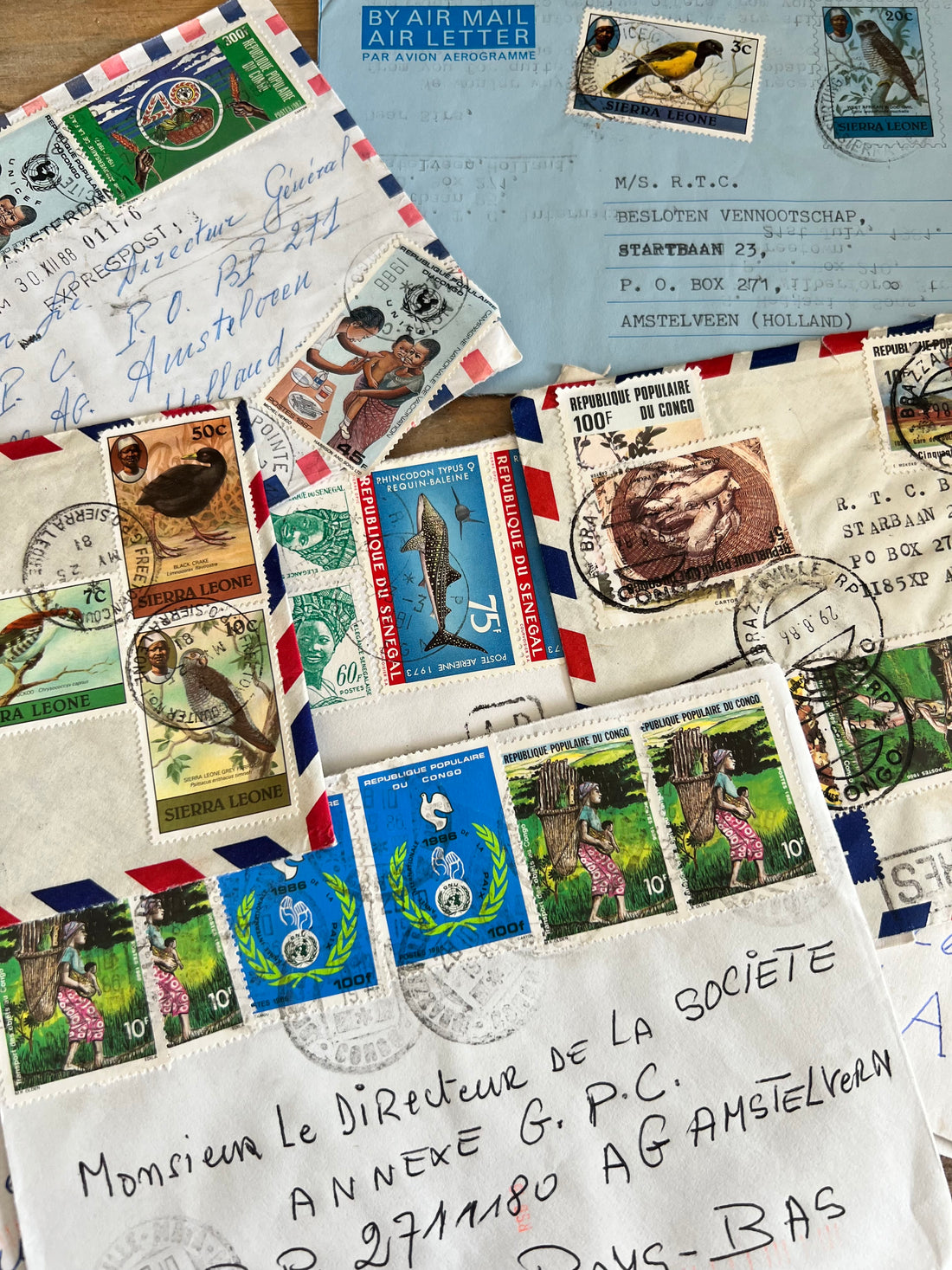 Vintage enveloppen met postzegels