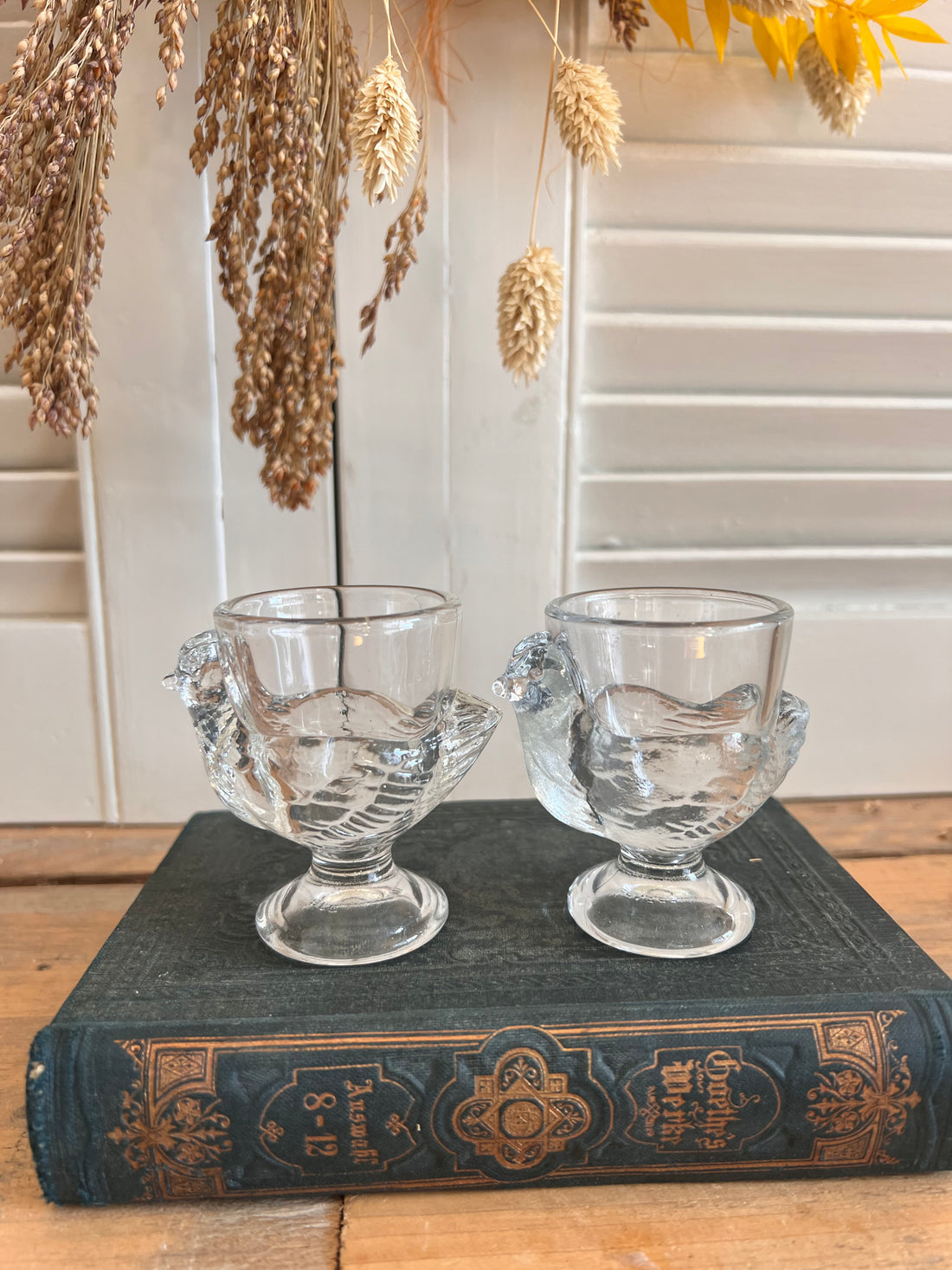 Luminarc egg cup chicken glass
