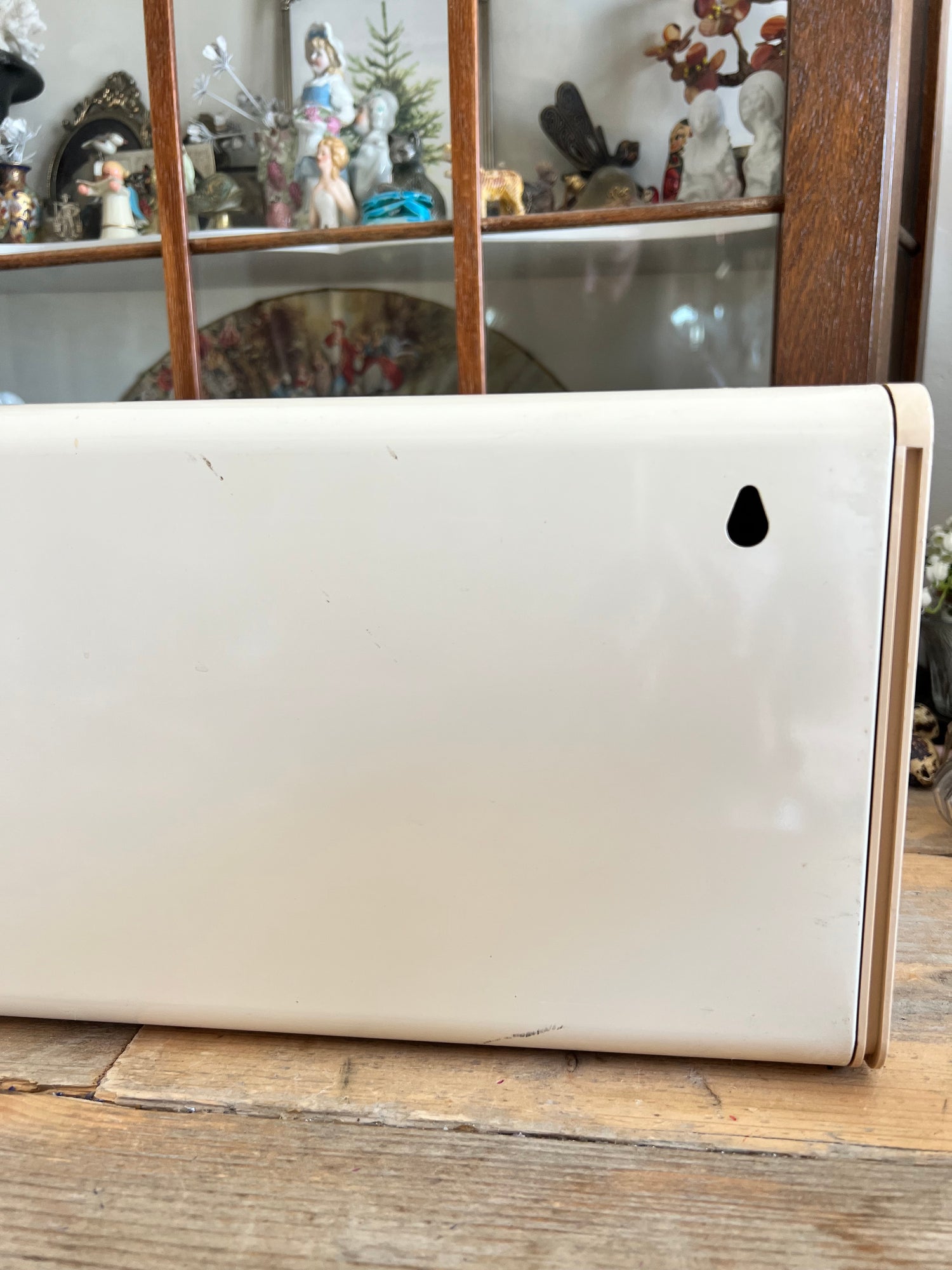 Brabantia broodtrommel Lelietjes van Dalen