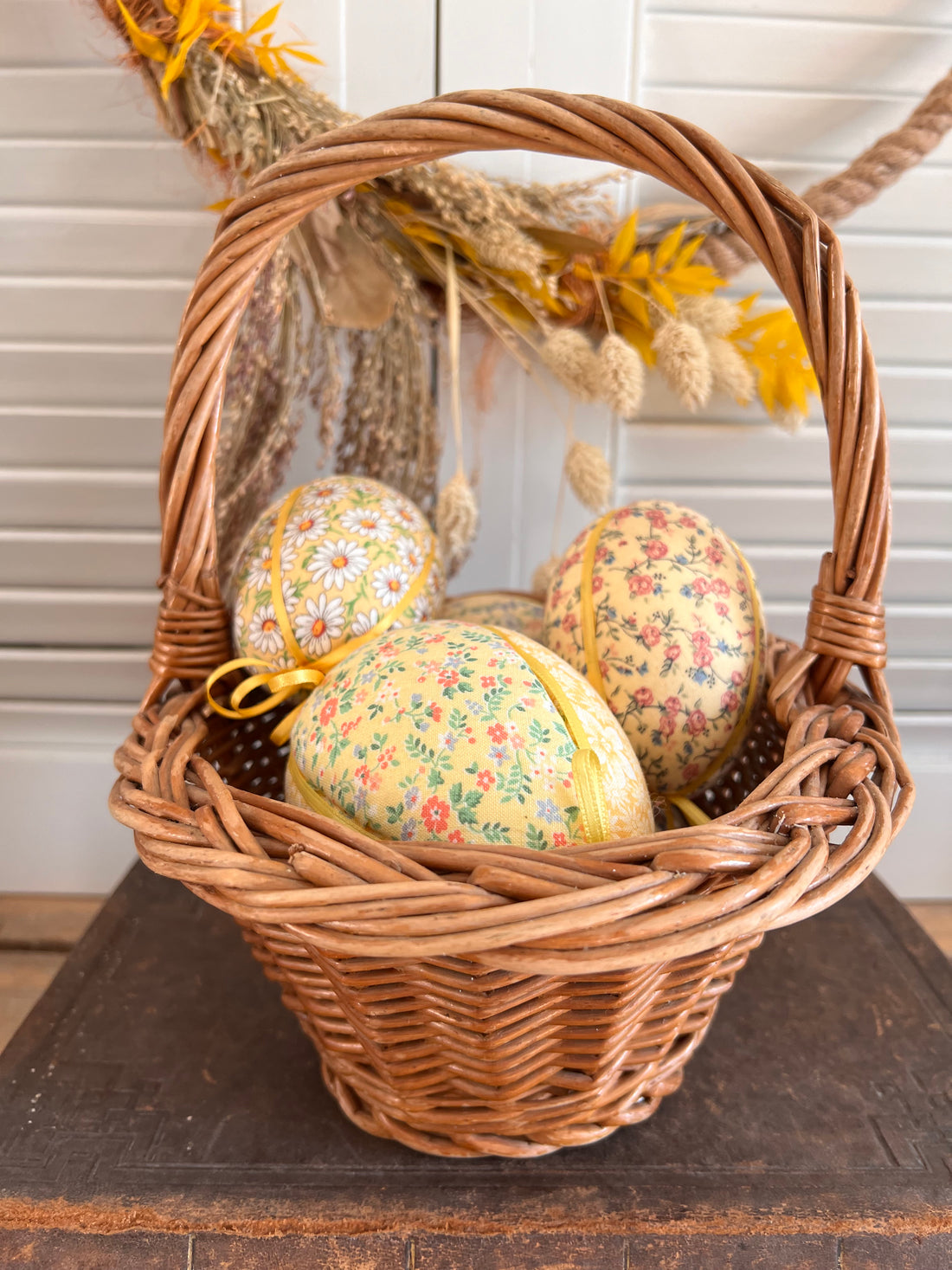 Vintage wicker basket oval