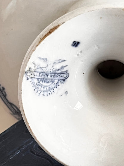 Antieke compotier op voet van Villeroy &amp; Boch , fruitschaal