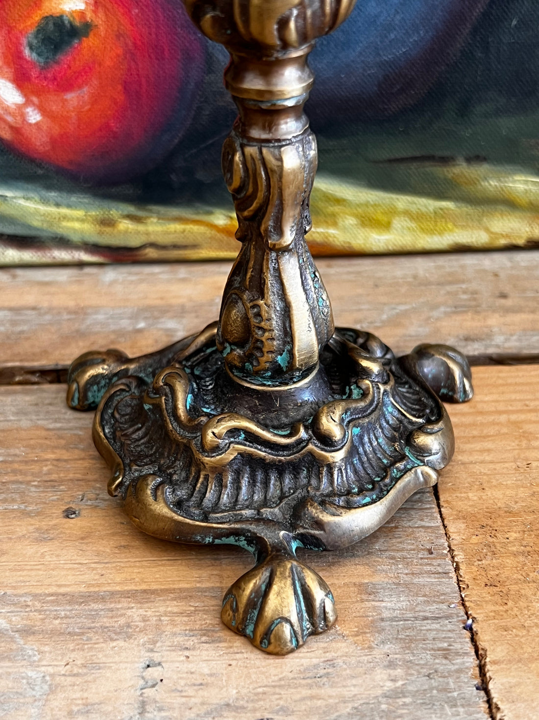 Vintage kandelaar met leeuwenpootjes