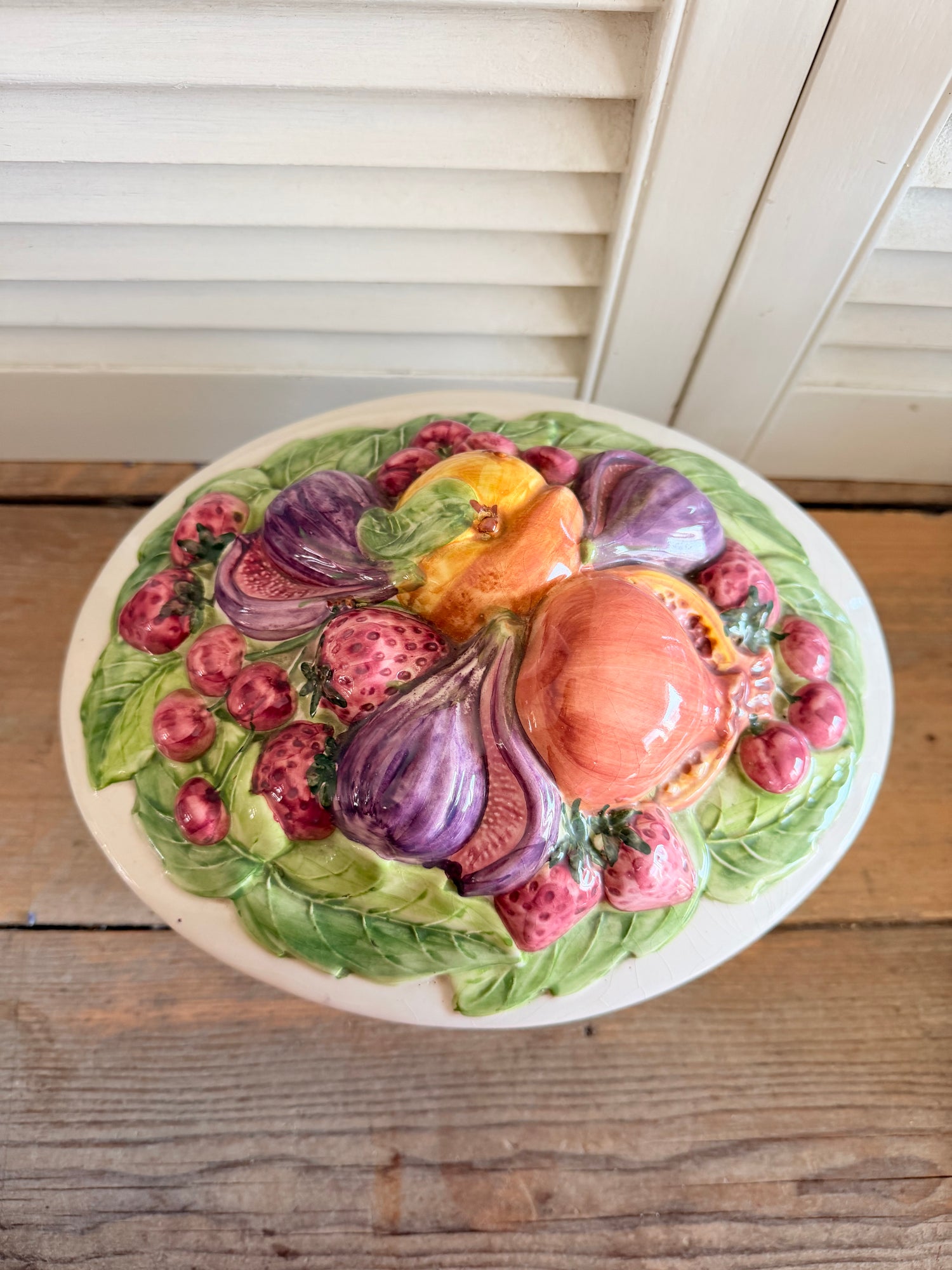 Vintage terrine met fruitdeksel van aardewerk - Bretagne