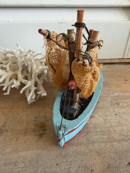 Vintage handgemaakt vissersbootje jaren 70 - blauw rood
