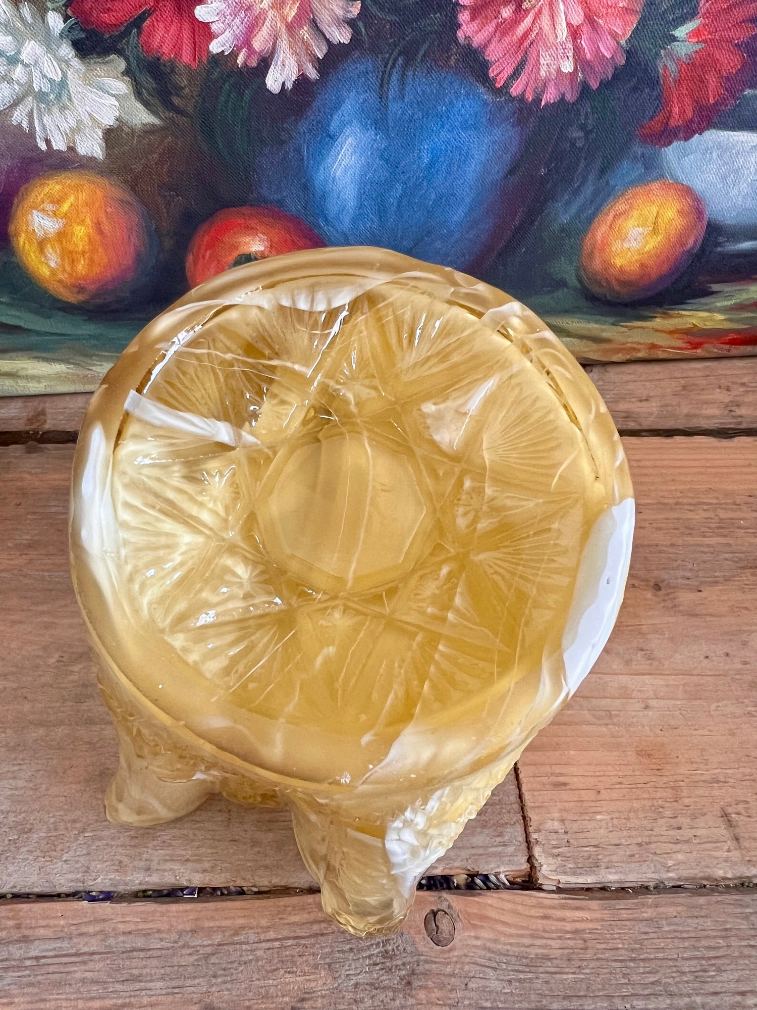 Honingkleurige vaas van bohemia glas
