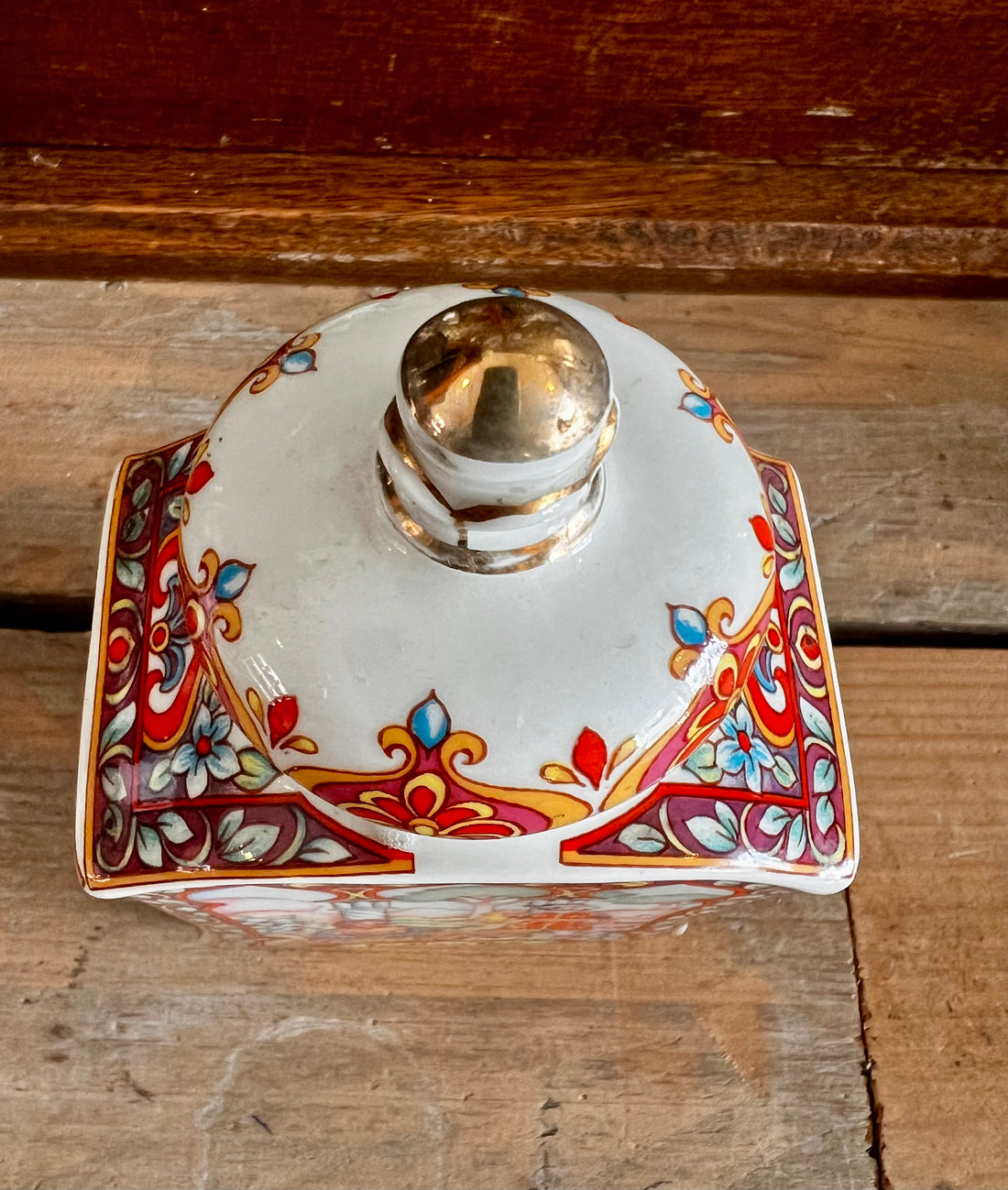 Sadler porseleinen theebus &quot;Idian Tea&quot; uit de &quot;World of Tea Collection&quot;