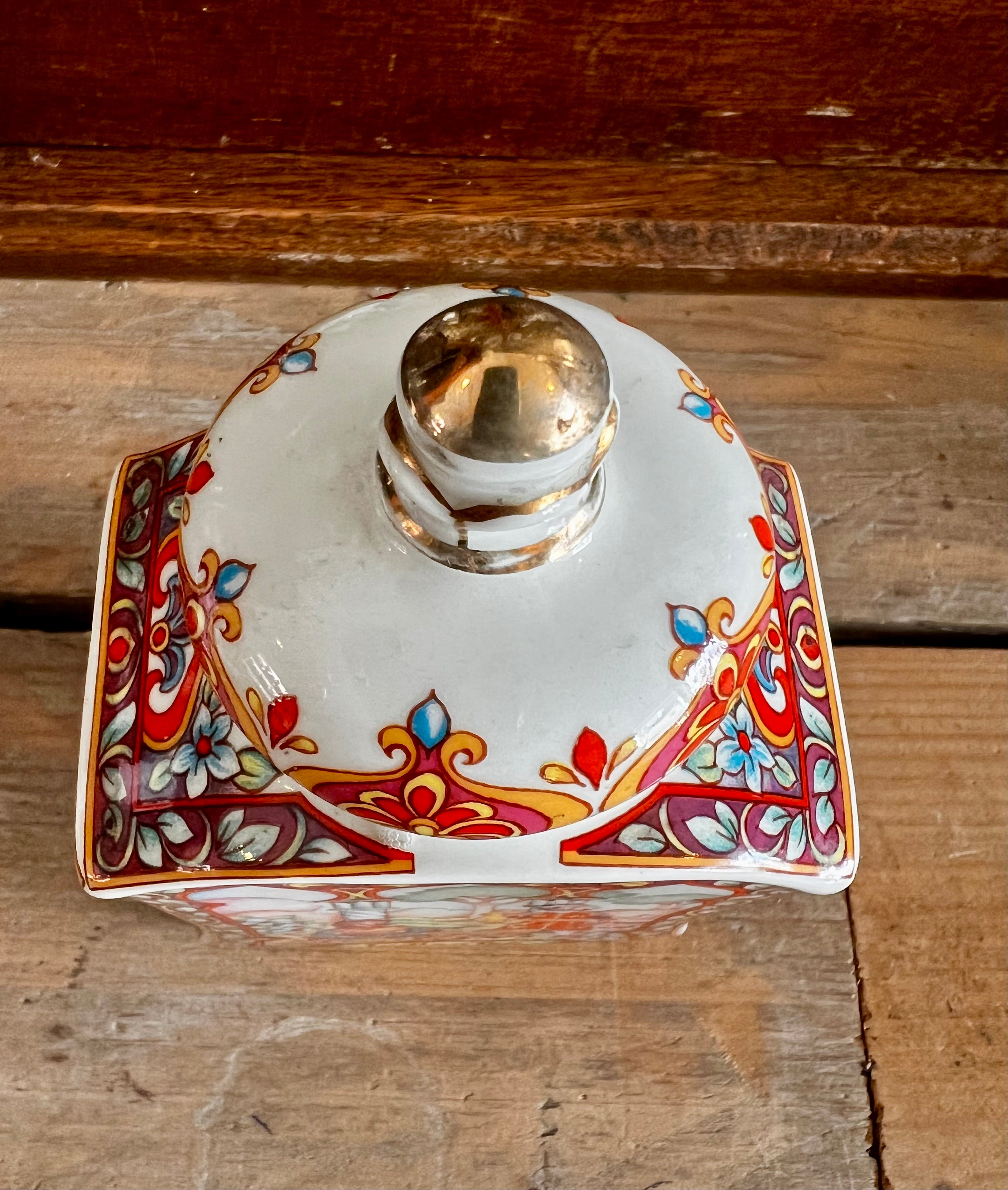 Sadler porseleinen theebus &quot;Idian Tea&quot; uit de &quot;World of Tea Collection&quot;