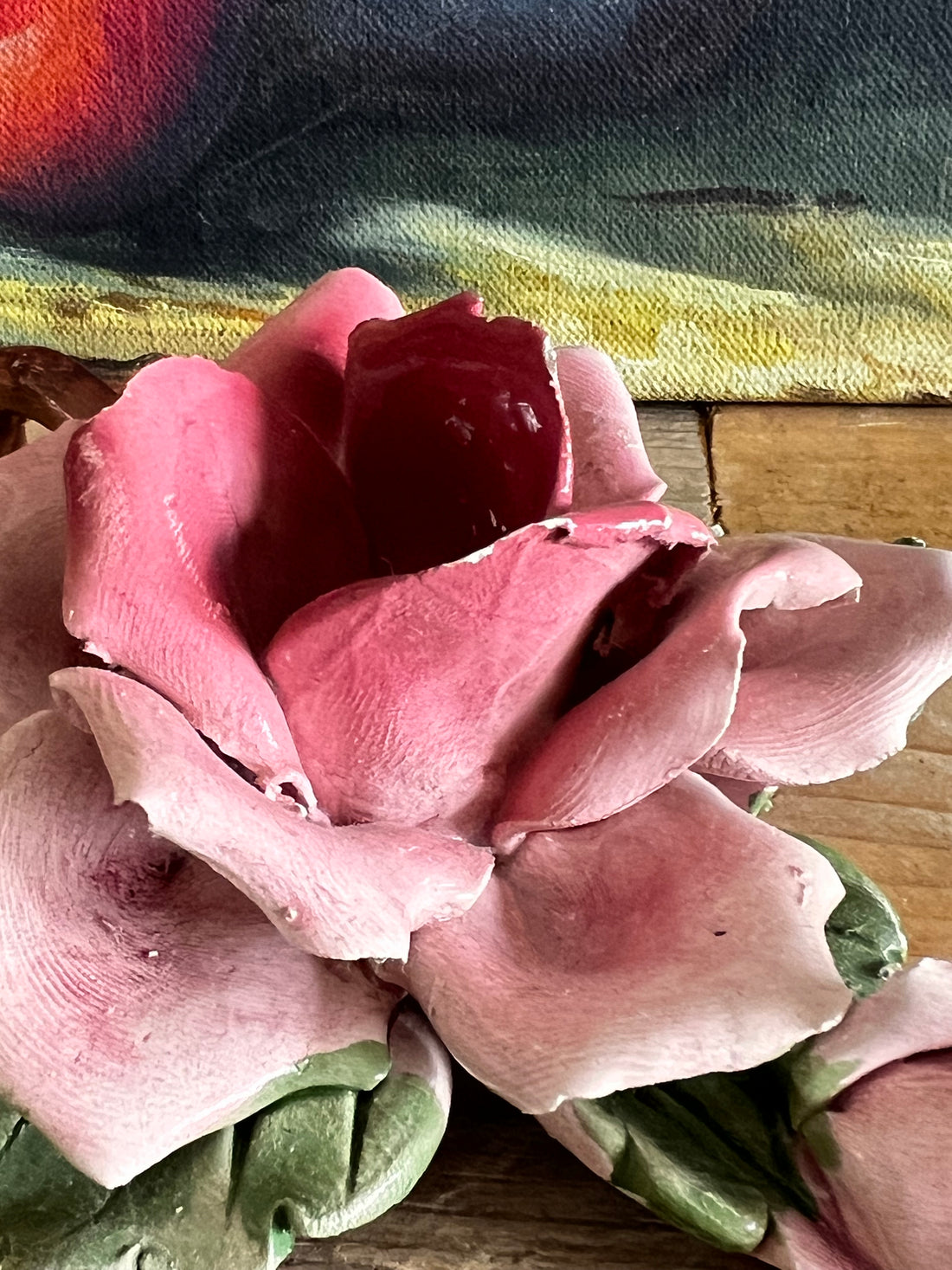 Capodimonte Bassano kandelaar, vintage keramiek kandelaar Italië, jaren 60 kandelaar porselein, keramiek kandelaar roze roos, Italiaanse vintage kandelaar, porseleinen rozenkandelaar, Capodimonte collectible, vintage kandelaar keramiek.
