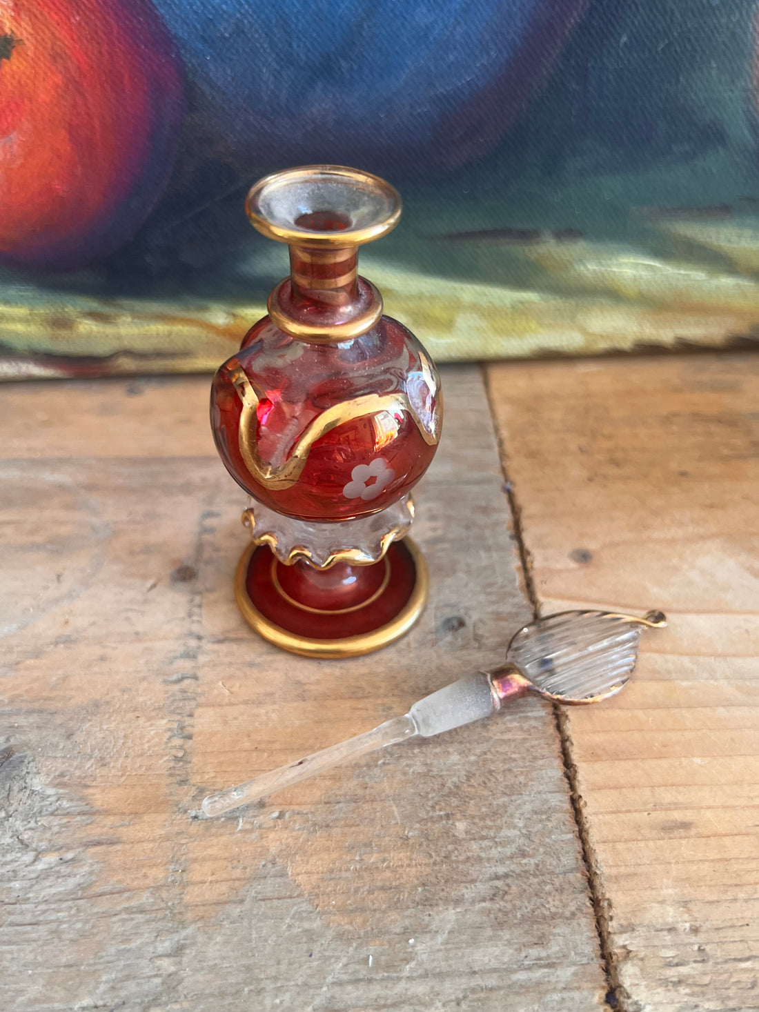 vintage Egyptisch parfumflesje, roze glazen parfumflesje, klein parfumflesje glas, Egyptische parfumfles, exotisch parfumflesje vintage, glazen parfumflesje roze, parfumflesje collectorsitem, vintage parfumflesje kopen.
