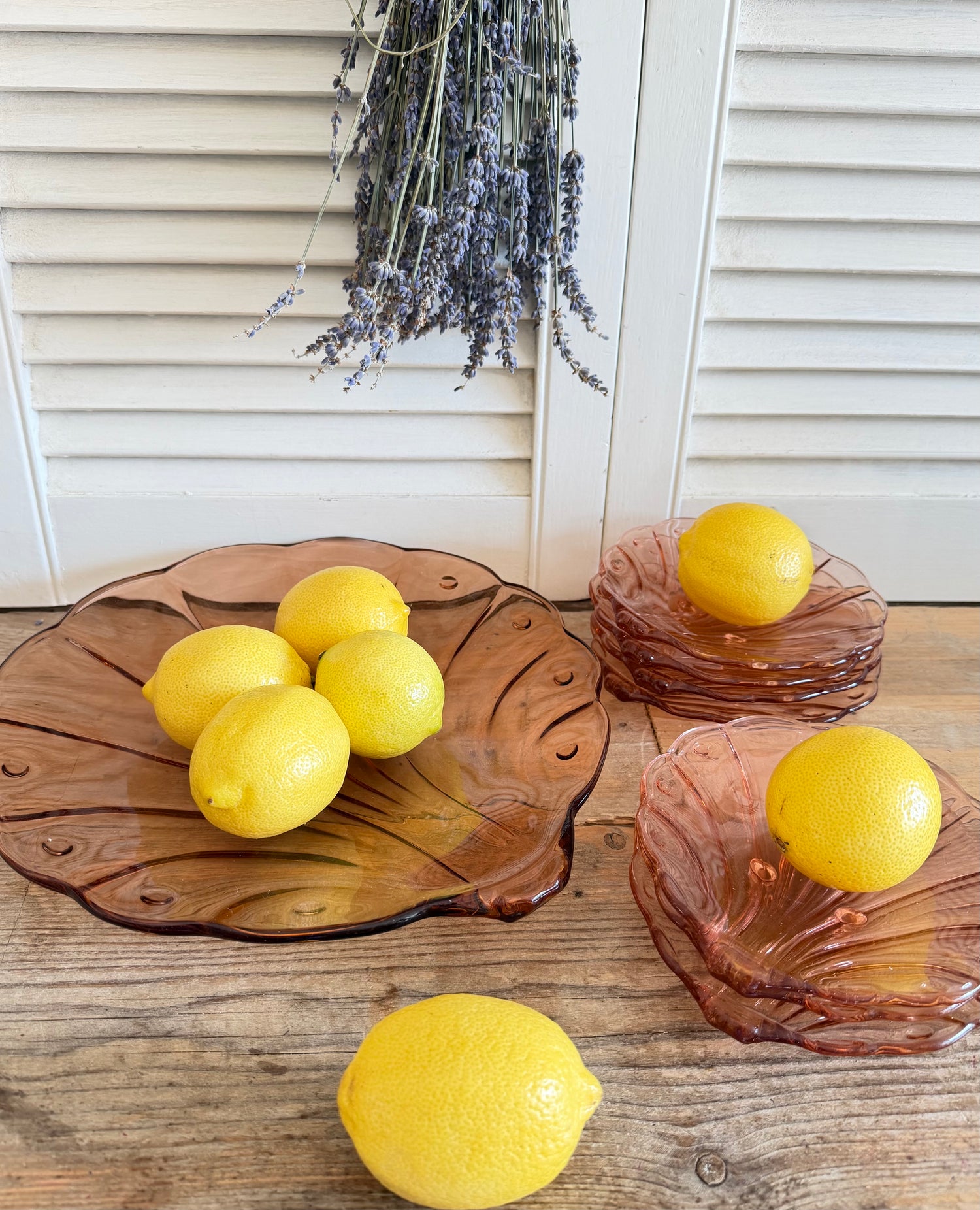 Art Deco persglas, roze persglas, vintage serveerset,roze glazen schaal, dessertbordjes persglas, Art Deco Glaswerk, vintage tafeldecoratie, Sofia&
