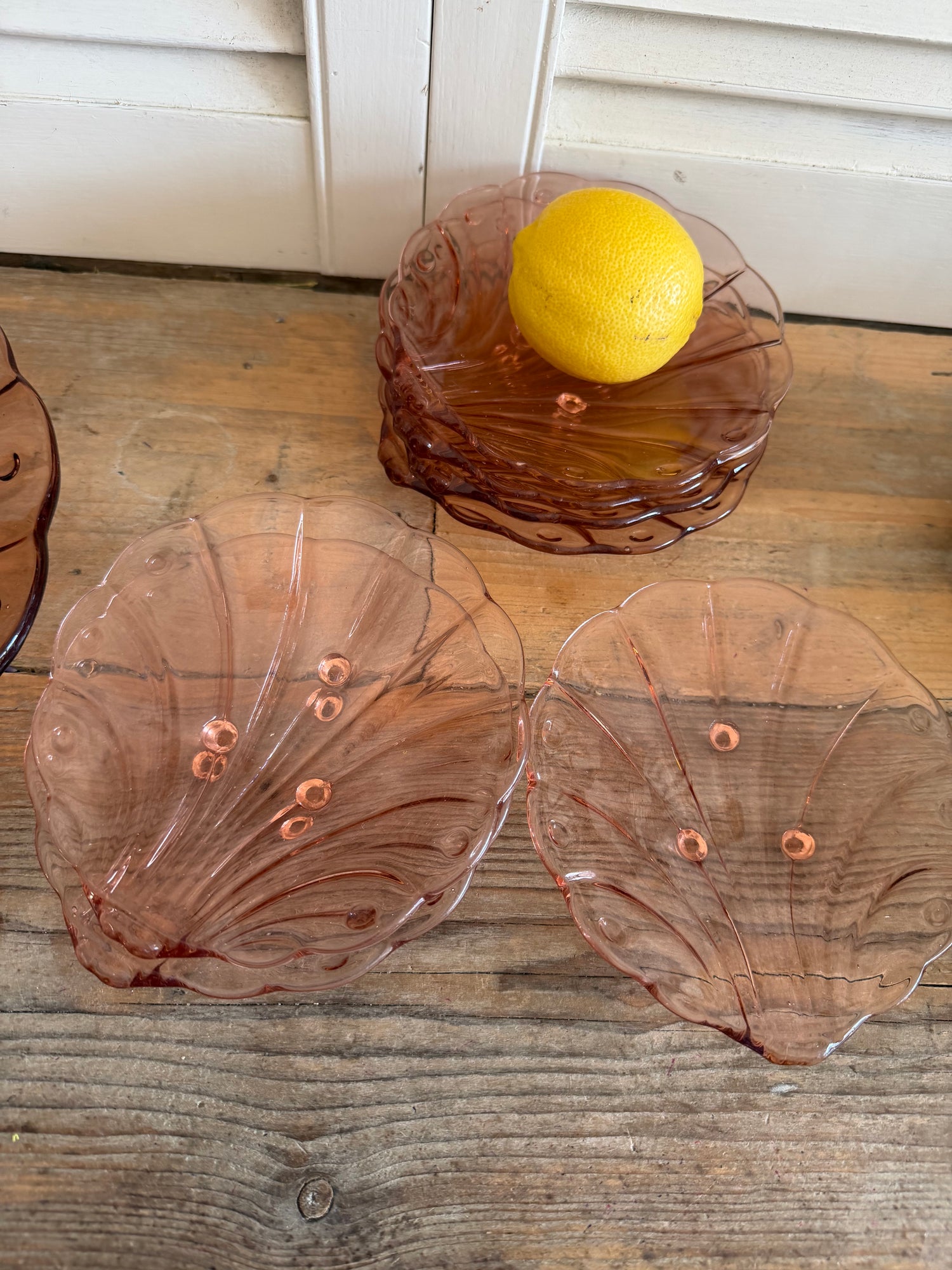 Art Deco persglas, roze persglas, vintage serveerset,roze glazen schaal, dessertbordjes persglas, Art Deco Glaswerk, vintage tafeldecoratie, Sofia&