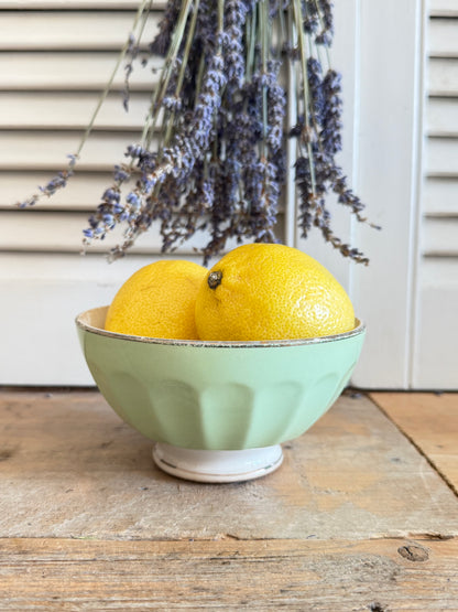 Moulin des Loups, Frans vintage servies, mintgroen schaaltje, Frans aardewerk, Franse brocante, Côte d&