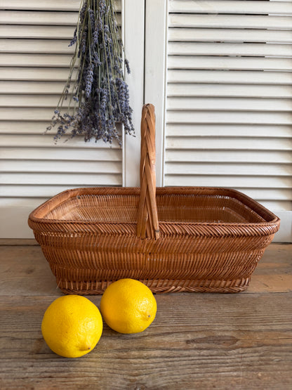 Vintage picknickmand, rotan picknickmand, rietenmand met hengsel, Franse brocante, Sofia&