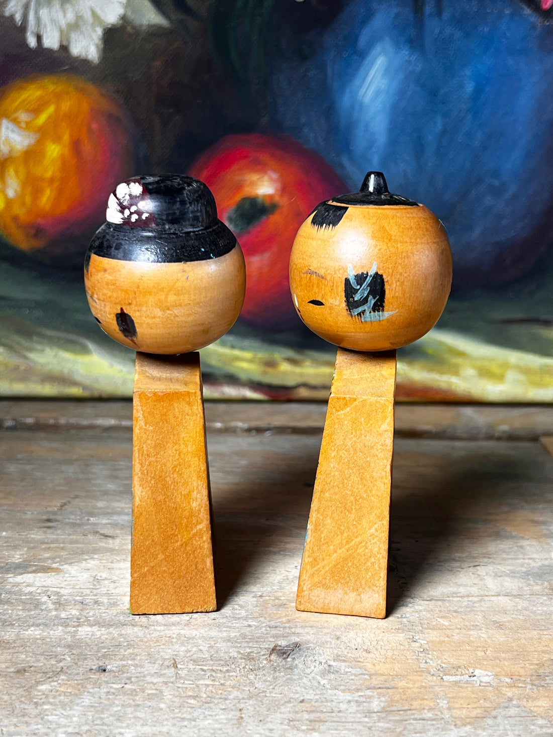 Vintage Kokeshi poppen Kobe, handgemaakte Kokeshi Japan, vintage Japanse pop, Kokeshi collectibles, traditionele Kokeshi pop, Japanse houten pop, Kobe pop collectie, Japanse vintage decoratie, retro Kokeshi poppen, handgeschilderde Kokeshi