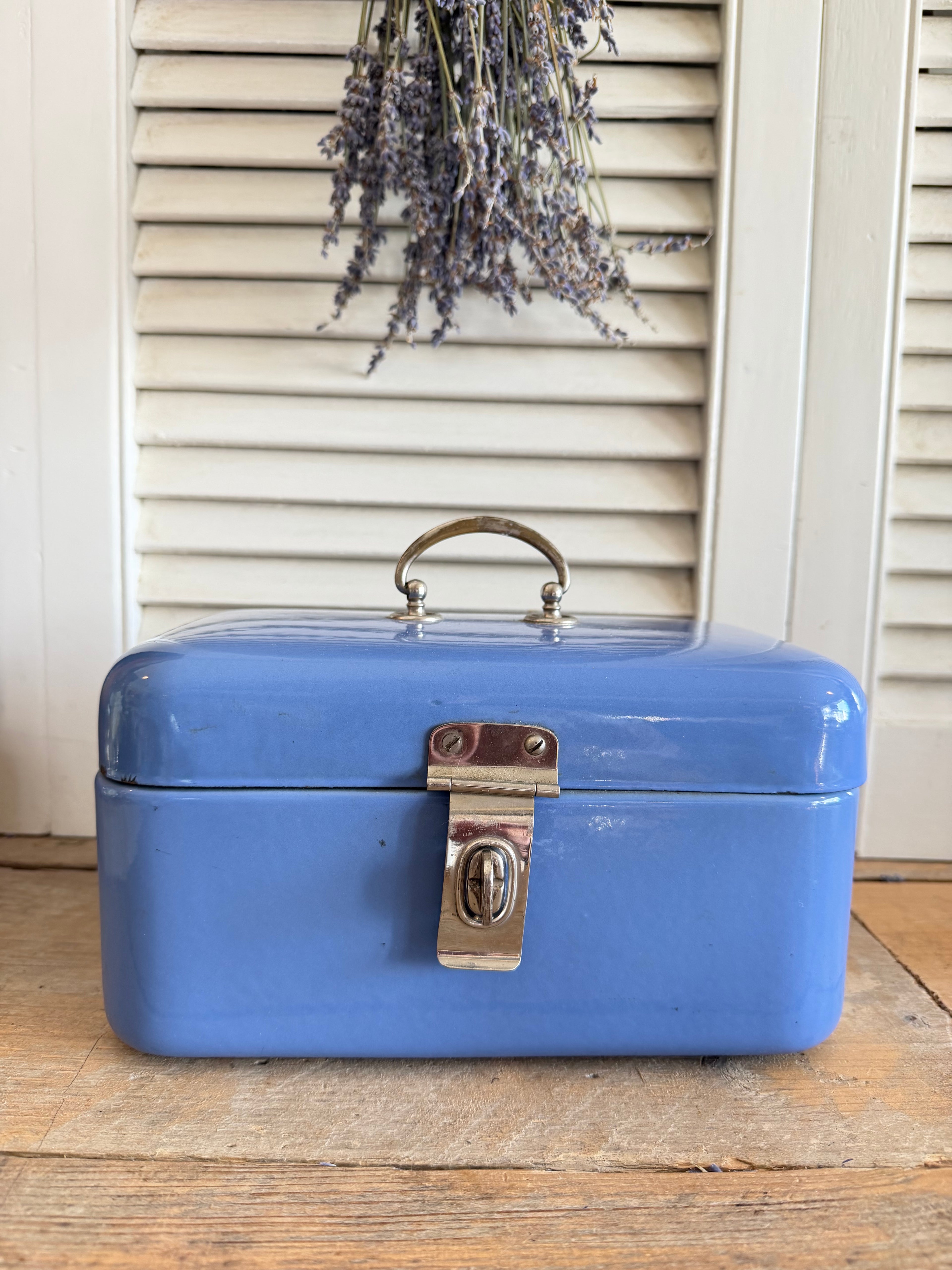 vintage emaille lunchbox jaren 50, blauwe emaille opbergbox, retro metalen lunchbox, Sofia&