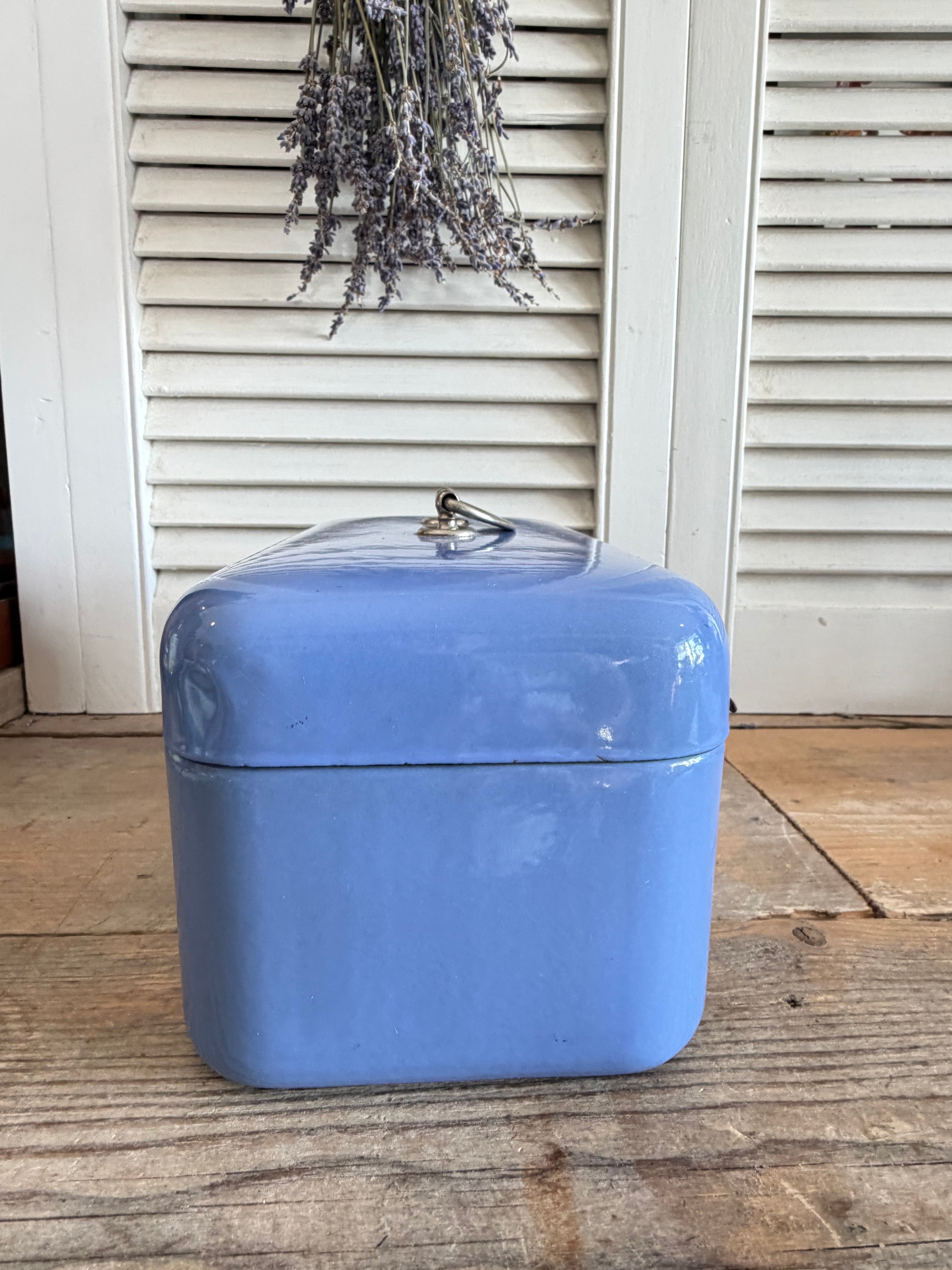 vintage emaille lunchbox jaren 50, blauwe emaille opbergbox, retro metalen lunchbox, Sofia&