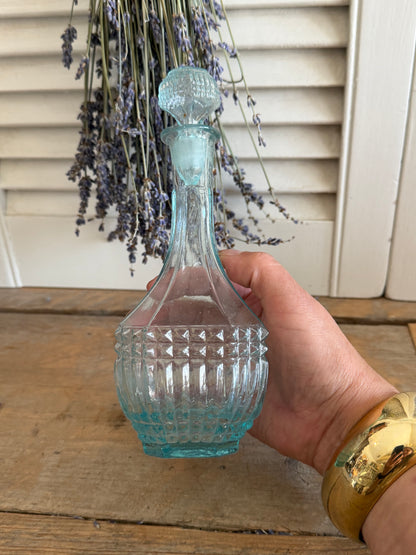 Antiek mondgeblazen blauw glazen karafje, frans glaswerk, Franse brocante, Sofia&