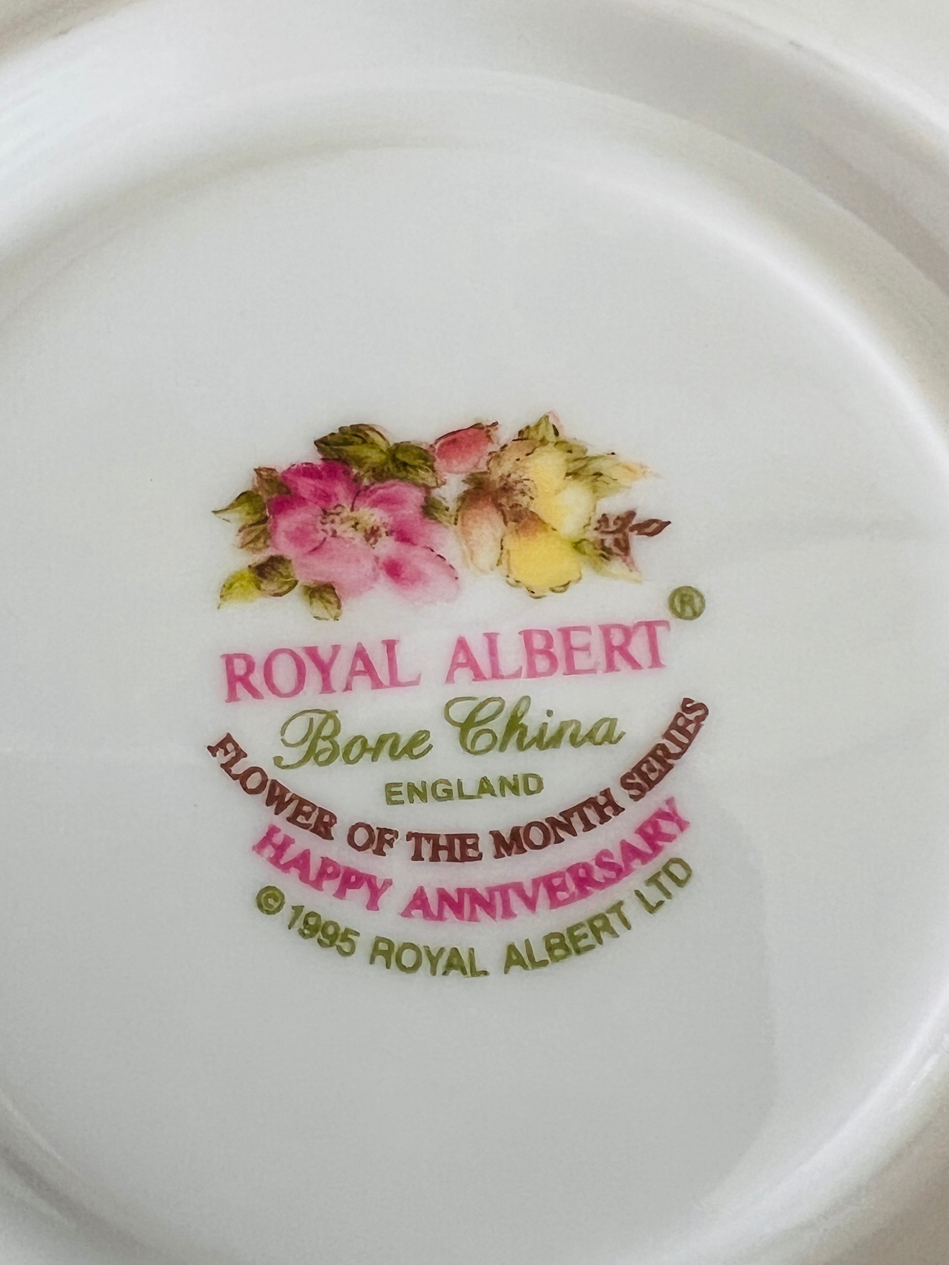 Royal Albert Happy Aniversary