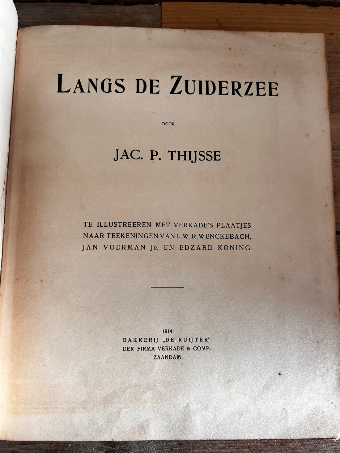 Verkade plaatjesboek, Langs de Zuiderzee 1914, vintage plaatjesalbums Nederland, Verkade verzamelalbums, originele Verkade plaatjes, historische boeken Nederland, collectors item Verkade, Zuiderzee illustraties, antiek Nederlands boek, oude plaatjesboeken Verkade.