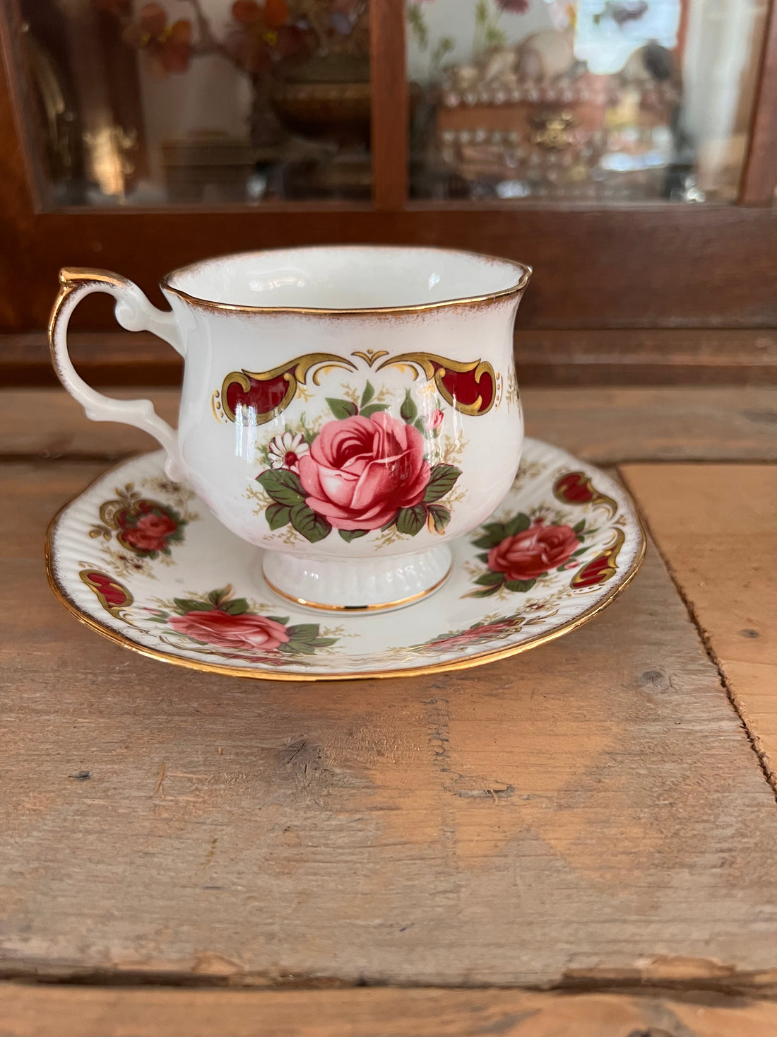 Cup and saucer Rosina from Queens