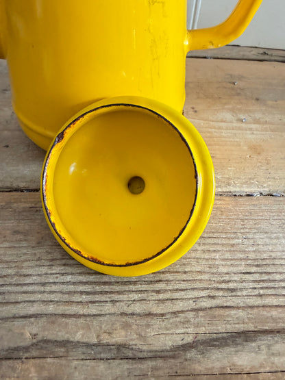 Emaille, emaille koffiepot, vintage emaille koffiepot, gele koffiepot, retro, jaren 70, Sofia&