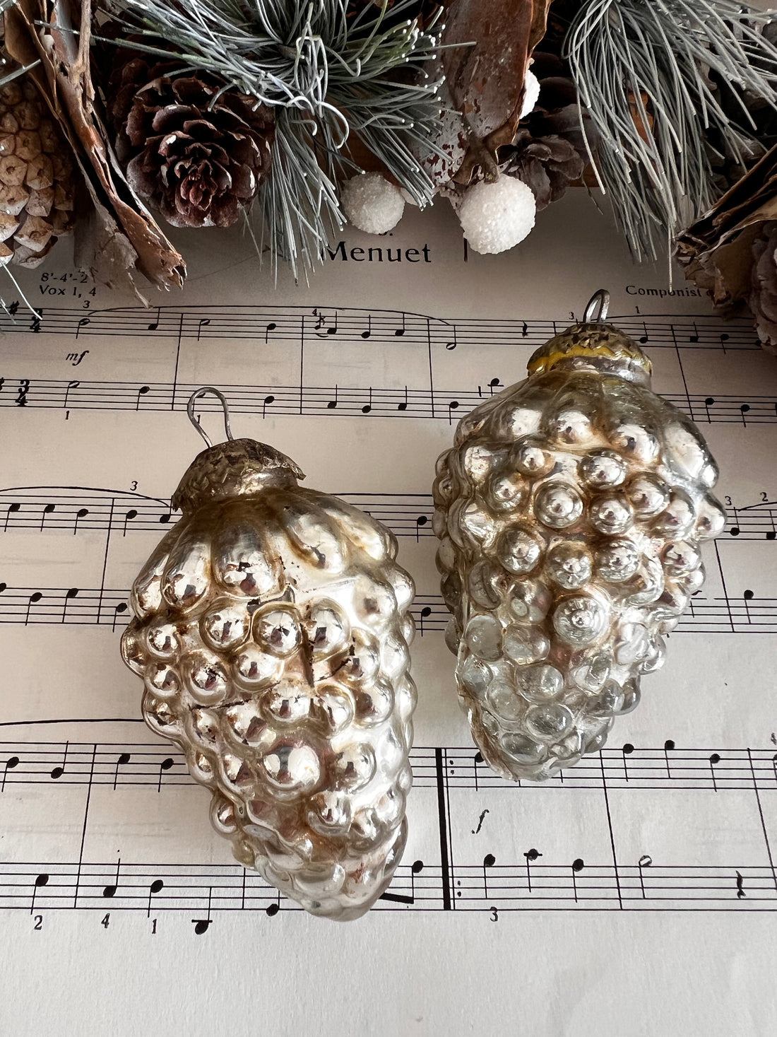 Antieke heksenbal druiventros, kerstdecoratie, vintage kerstdecoratie, druiventros kerstbal