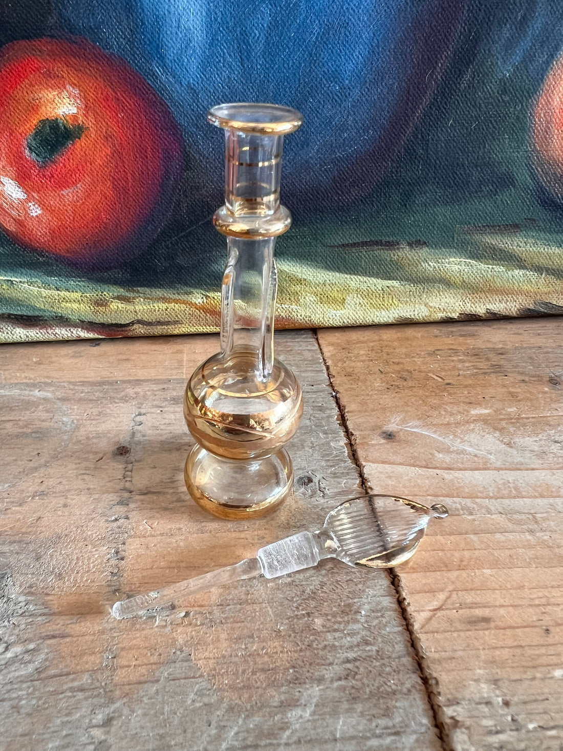Egyptisch parfumflesje met goudkleurige accenten, parfumflesje glas,