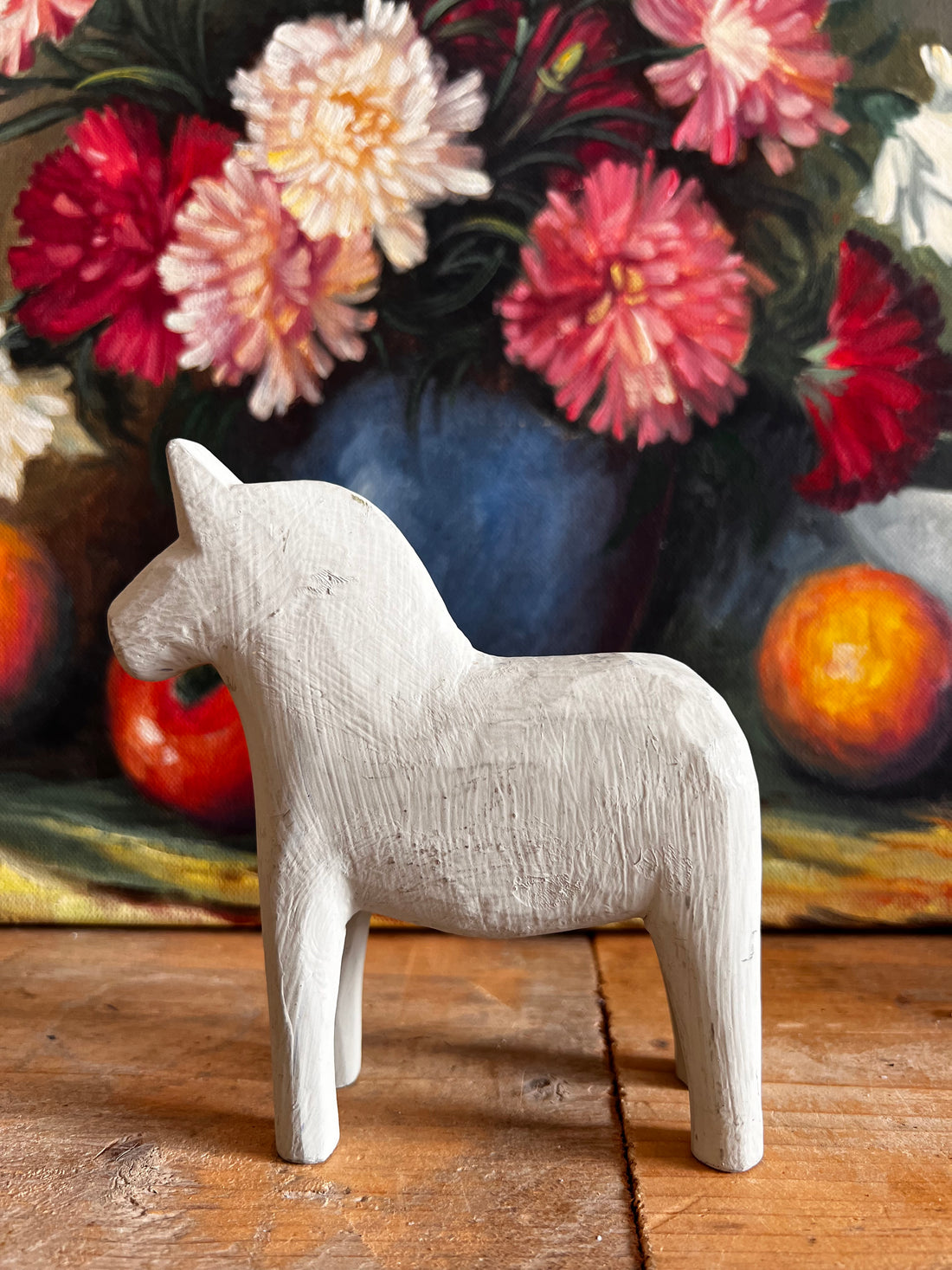 grijs Dala paardje hout, Zweeds houten paardje, Dala paardje decoratie, Scandinavisch interieuraccessoire, houten decoratie Paardje, duurzaam houten ornament, modern Dala paardje, data paardje