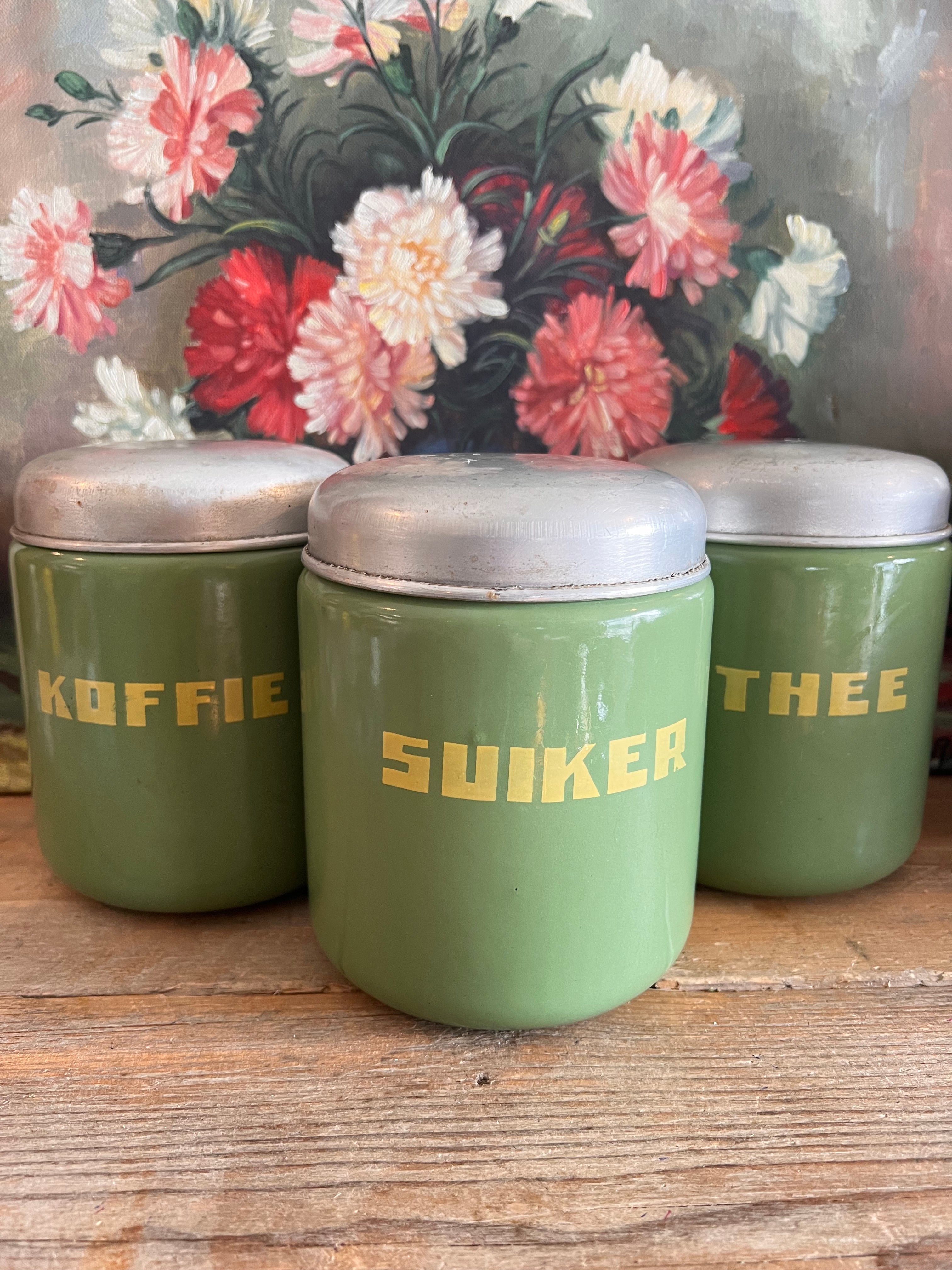 vintage voorraadbussen, emaille voorraadbussen, koffie thee suiker, oud Hollands, brocante, groen