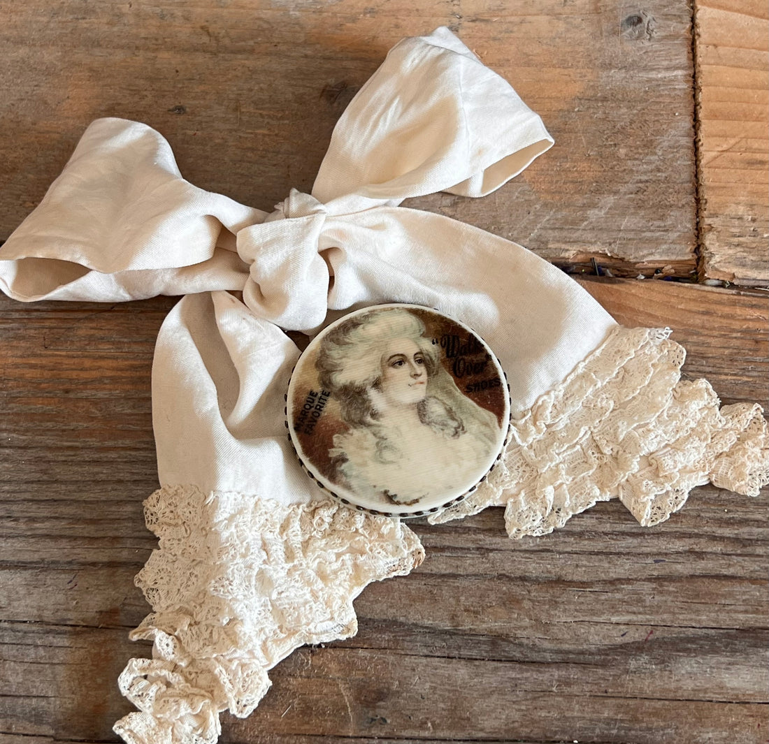 vintage spiegeltje voor in tas, spiegeltje Franse dame, retro handspiegeltje, compact spiegeltje vintage, spiegeltje pruikentijd, vintage make-up spiegel, stijlvol spiegeltje dames