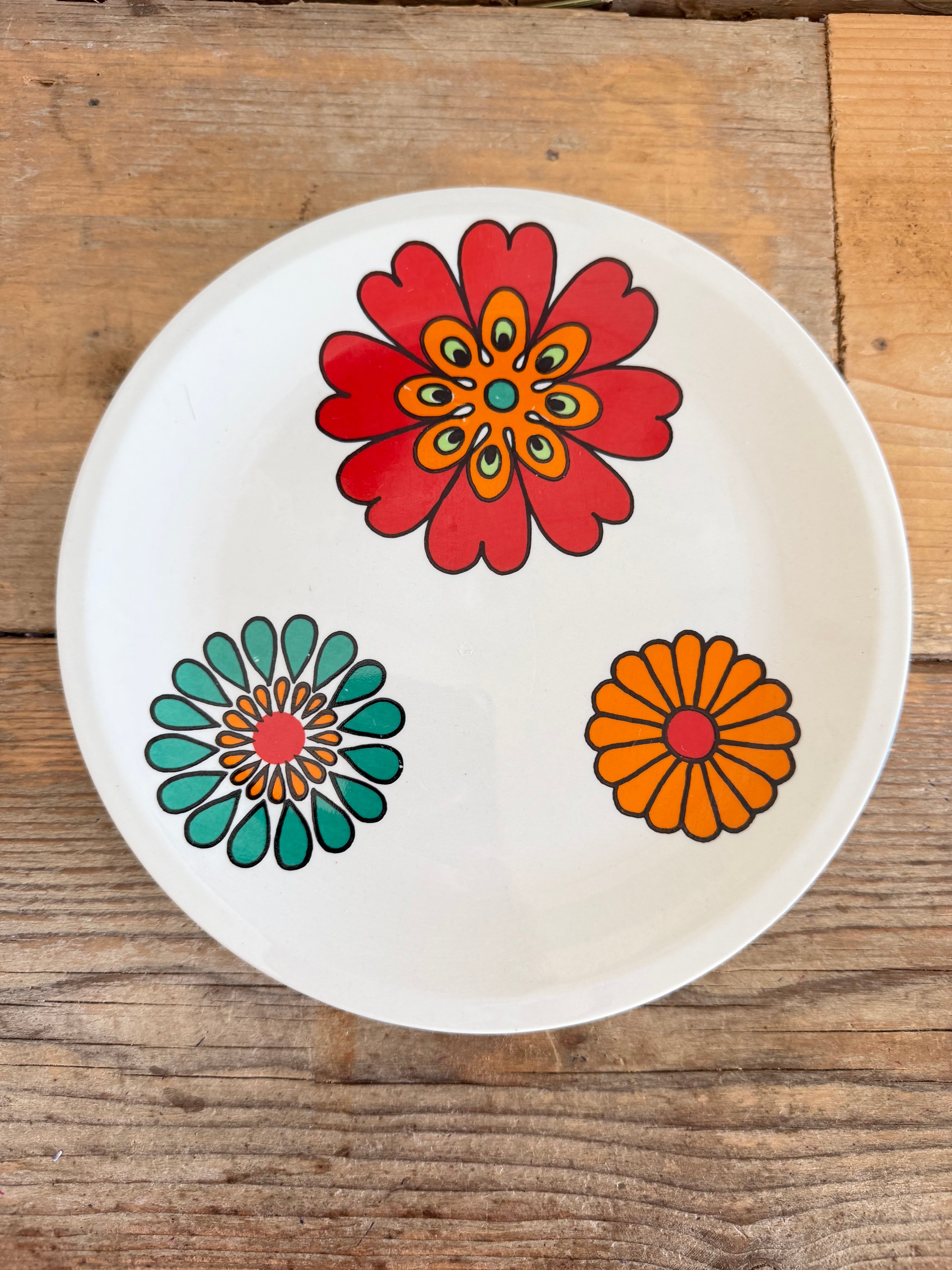 Villeroy  Boch vintage, retro saladebordjes, ontbijtbordjes, jaren 70 servies, vintage bloemenservies, retro lunchbordjes, kleurrijk vintage servies, Sofia&