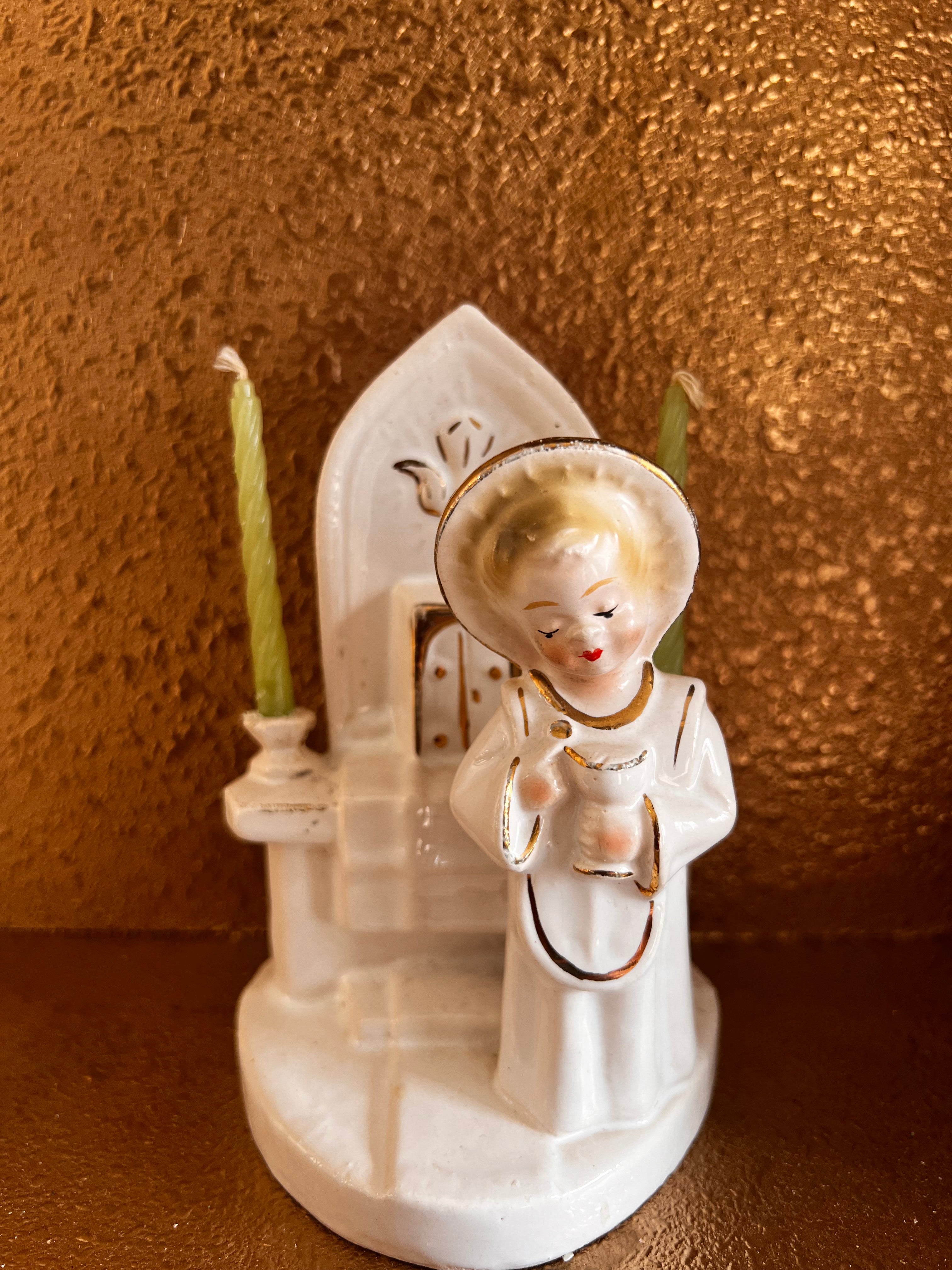 devoot kandelaartje vintage, kandelaartje eerste communie, beeldje dienaartje, altaar kandelaartje, cadeau eerste communie, religieus kandelaartje, vintage kaarsenhouder, kleine verjaardagskaarsjes houder.