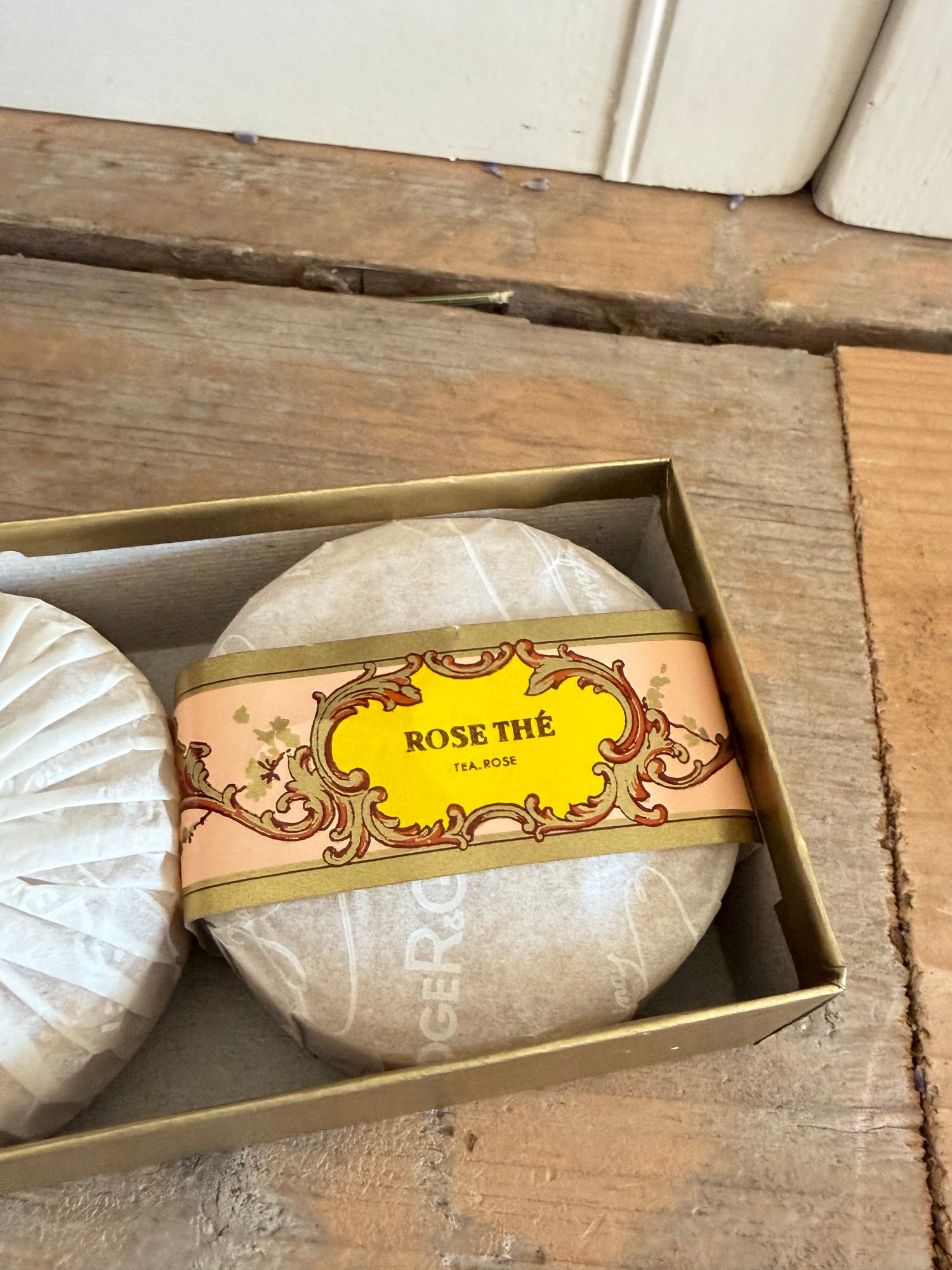 Vintage RogeR &amp; Gallet Rose Thé zeepdoos met 3 zepen