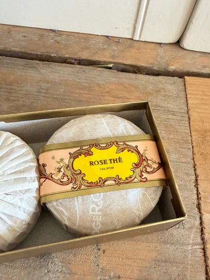 Vintage RogeR &amp; Gallet Rose Thé zeepdoos met 3 zepen