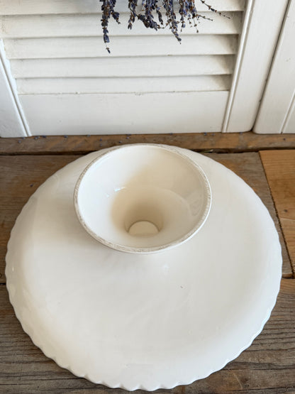 Vintage barbotine taartplateau met appels