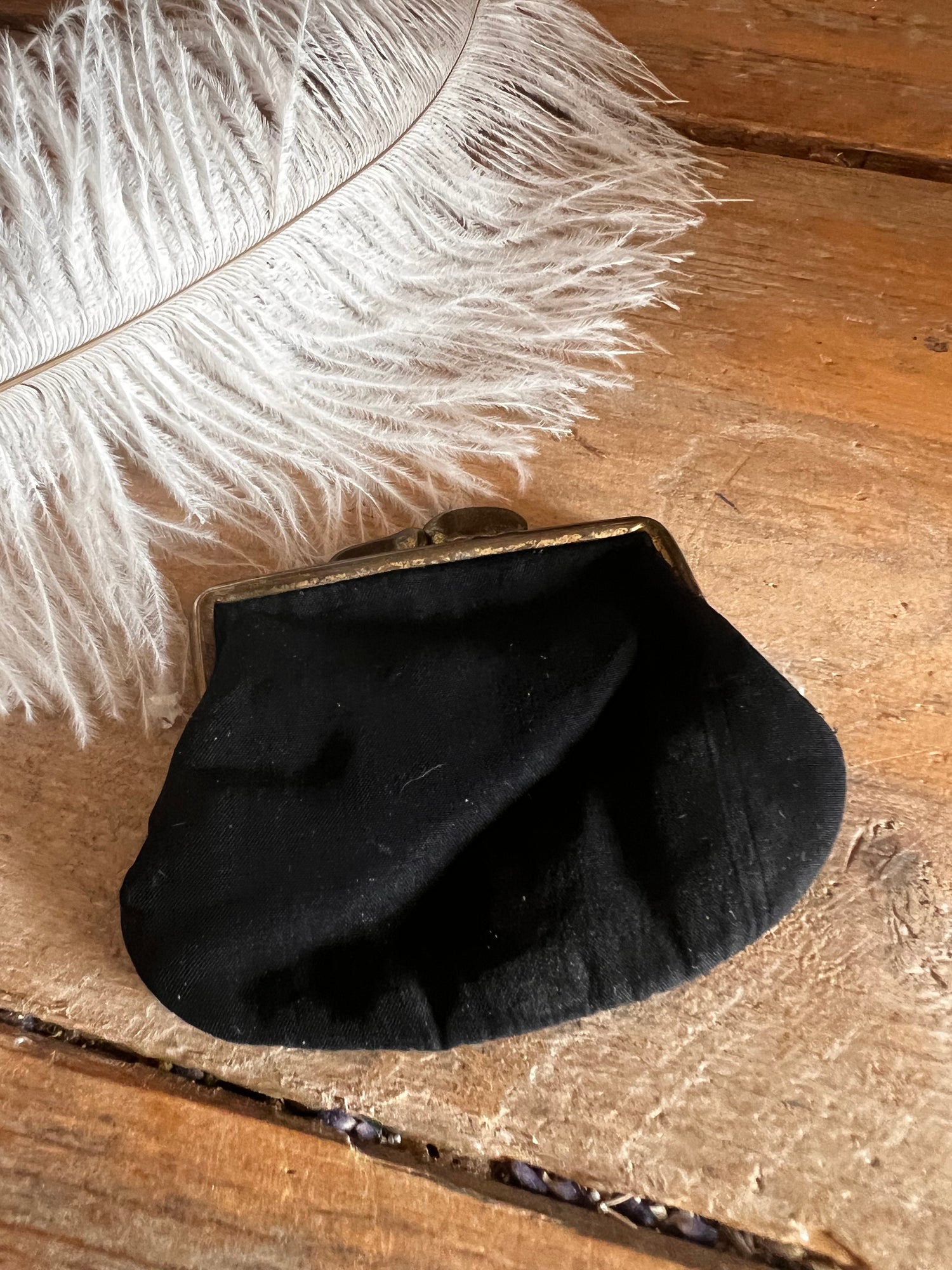 petit point portemonnee, vintage portemonneetje, jaren 50 portemonnee, handgeborduurde portemonnee, retro portemonneetje, gebruikte vintage portemonnee, petit point accessoires, unieke portemonnee dames, vintage handtas accessoires