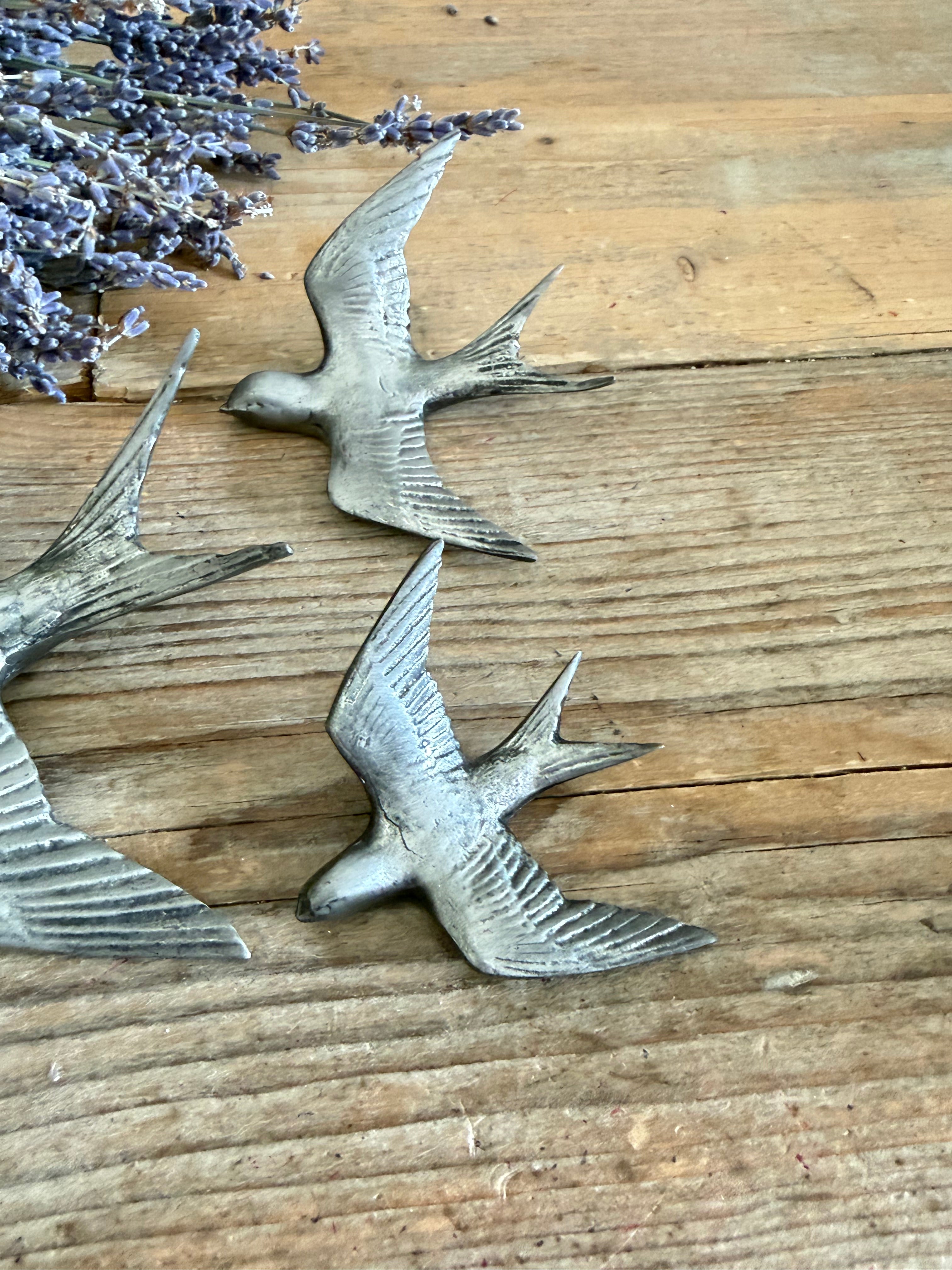 Vintage tinnen zwaluwen, gemerkte tinnen vogels, zwaluwen wanddecoratie, metalen zwaluwen, tinnen zwaluwen, Franse brocante, vintage vogels, Sofia&