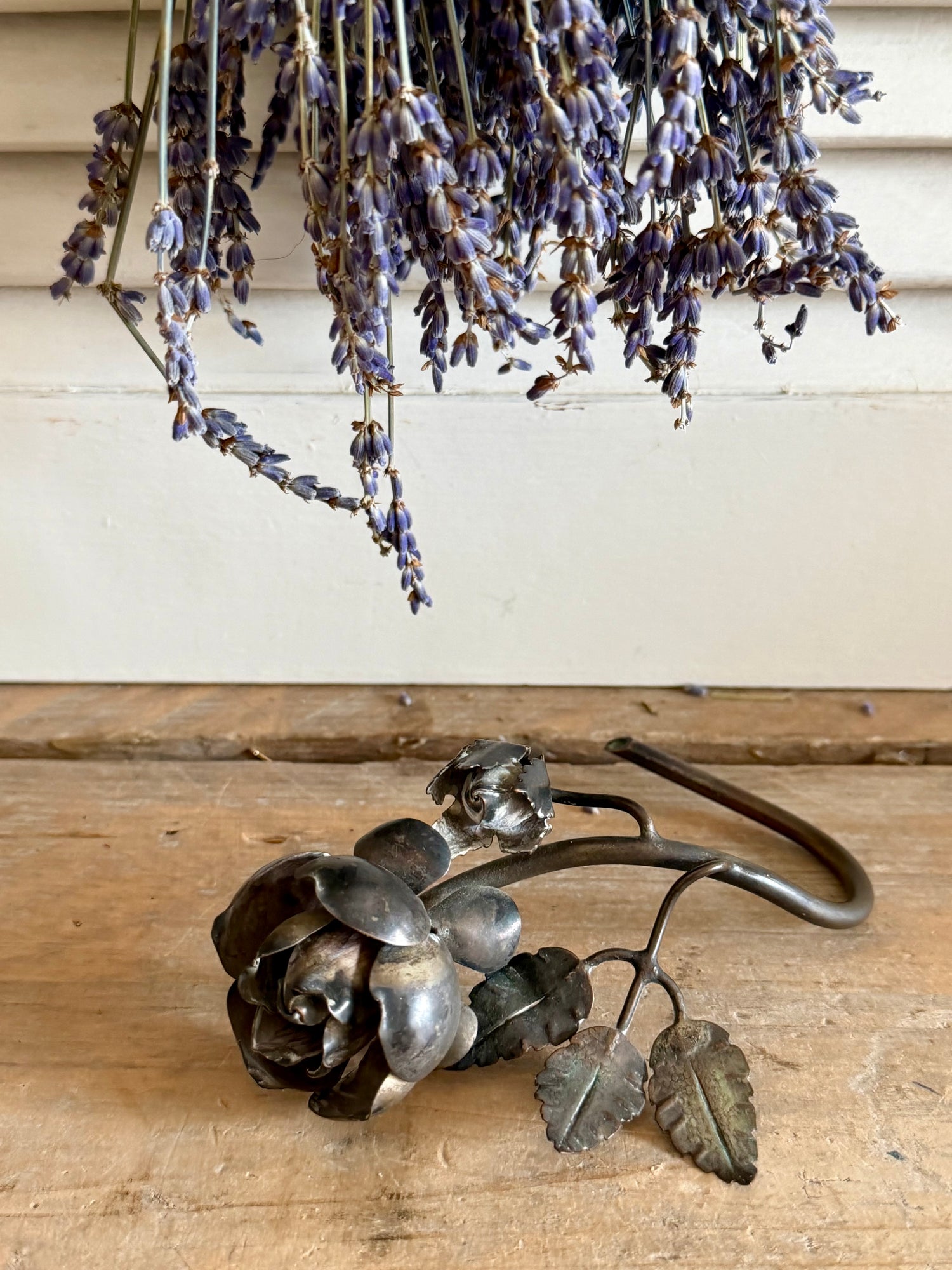 Vintage metalen roos - botanisch ornament, Sofia&