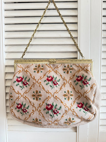Vintage gobelin handtas met rozen en goudkleurige beugel, Sofia&