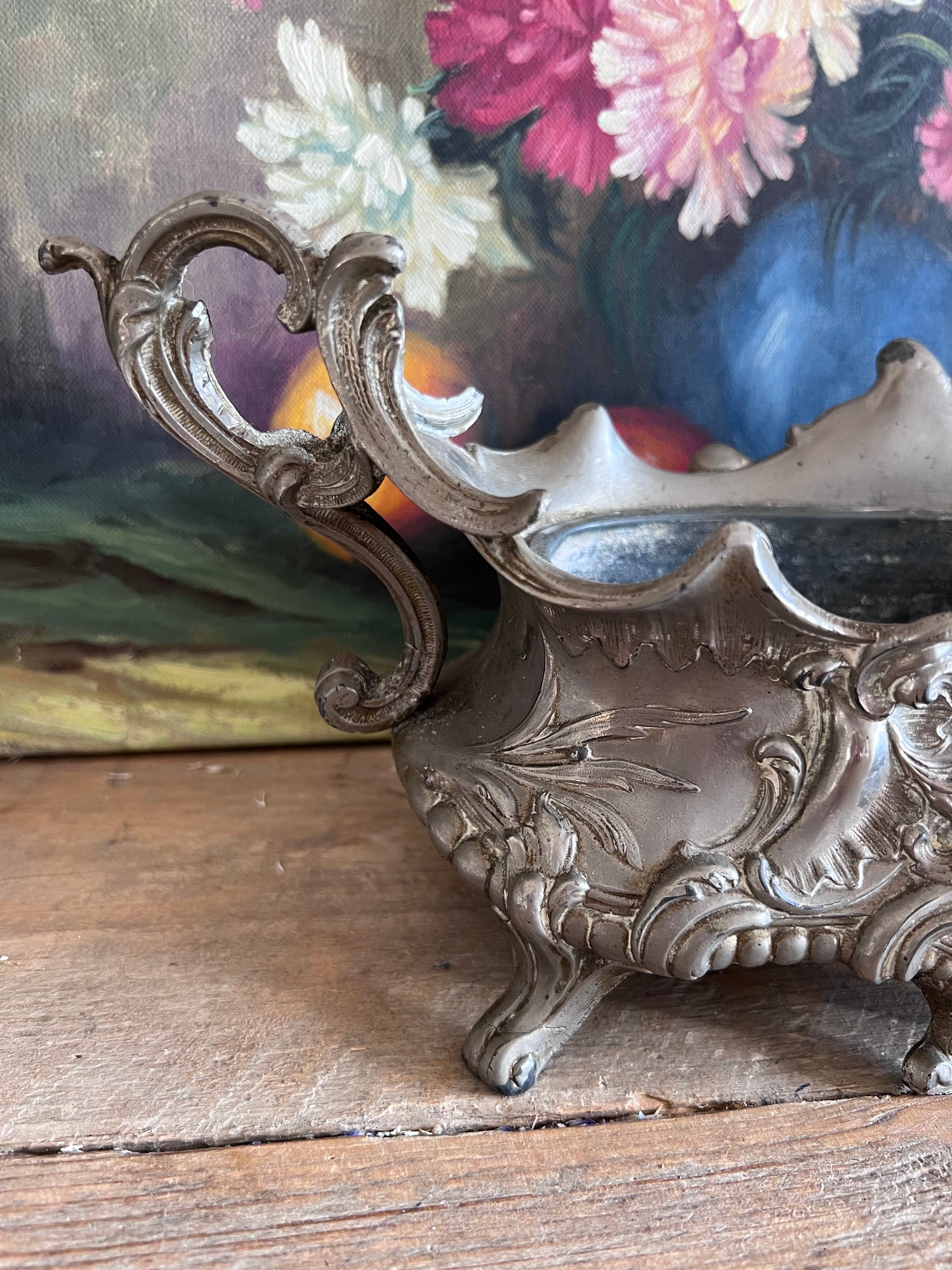 antieke Franse jardinière, tinnen jardinière circa 1900, vintage plantenbak tin, Franse vintage decoratie, antieke tuinaccessoires, klassieke tinnen plantenbak, oude Franse jardinière, decoratieve plantenbak.