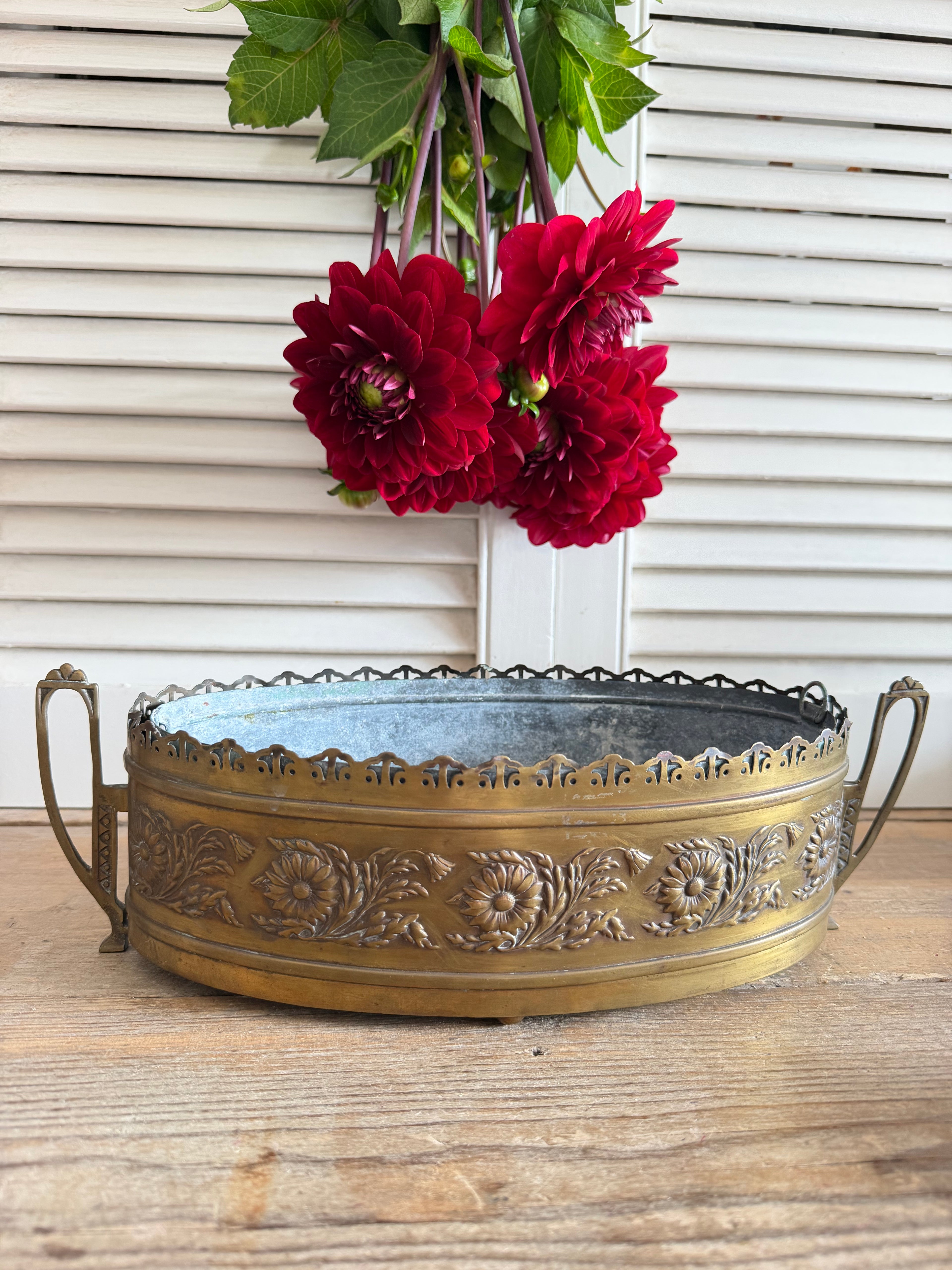 antieke jardinière, oude jardinière, jardinière met binnenbak, Franse brocante, antieke plantenbak, decoratieve jardinière, brocante interieur, antiek woonccessoire, Sofia&