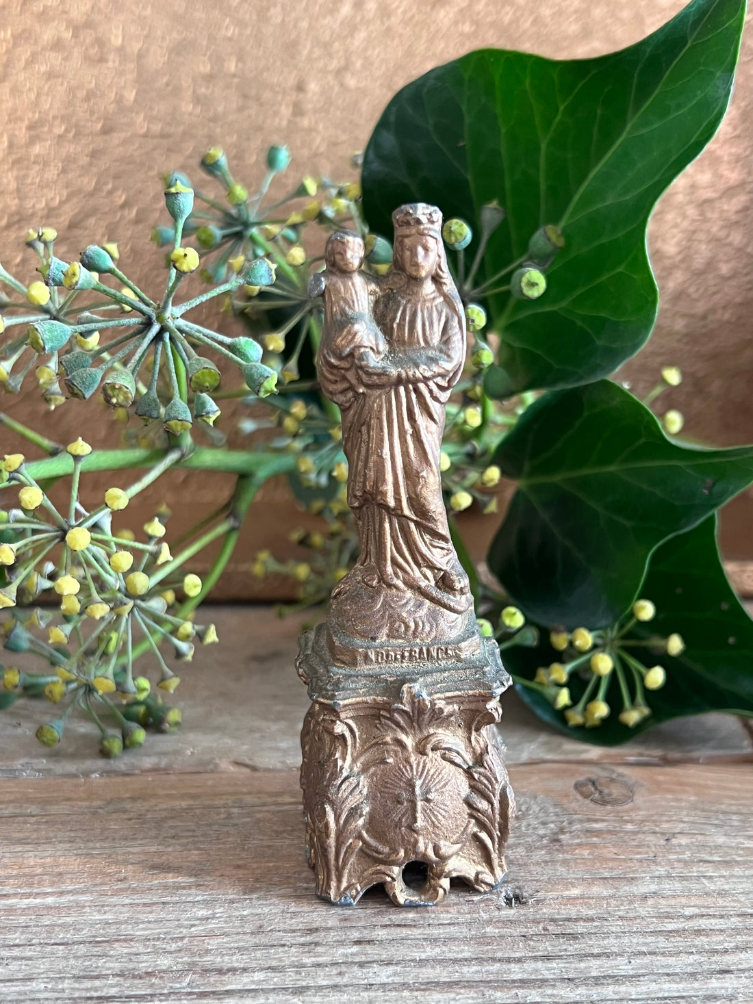 Antiek Moeder Maria beeldje van metaal