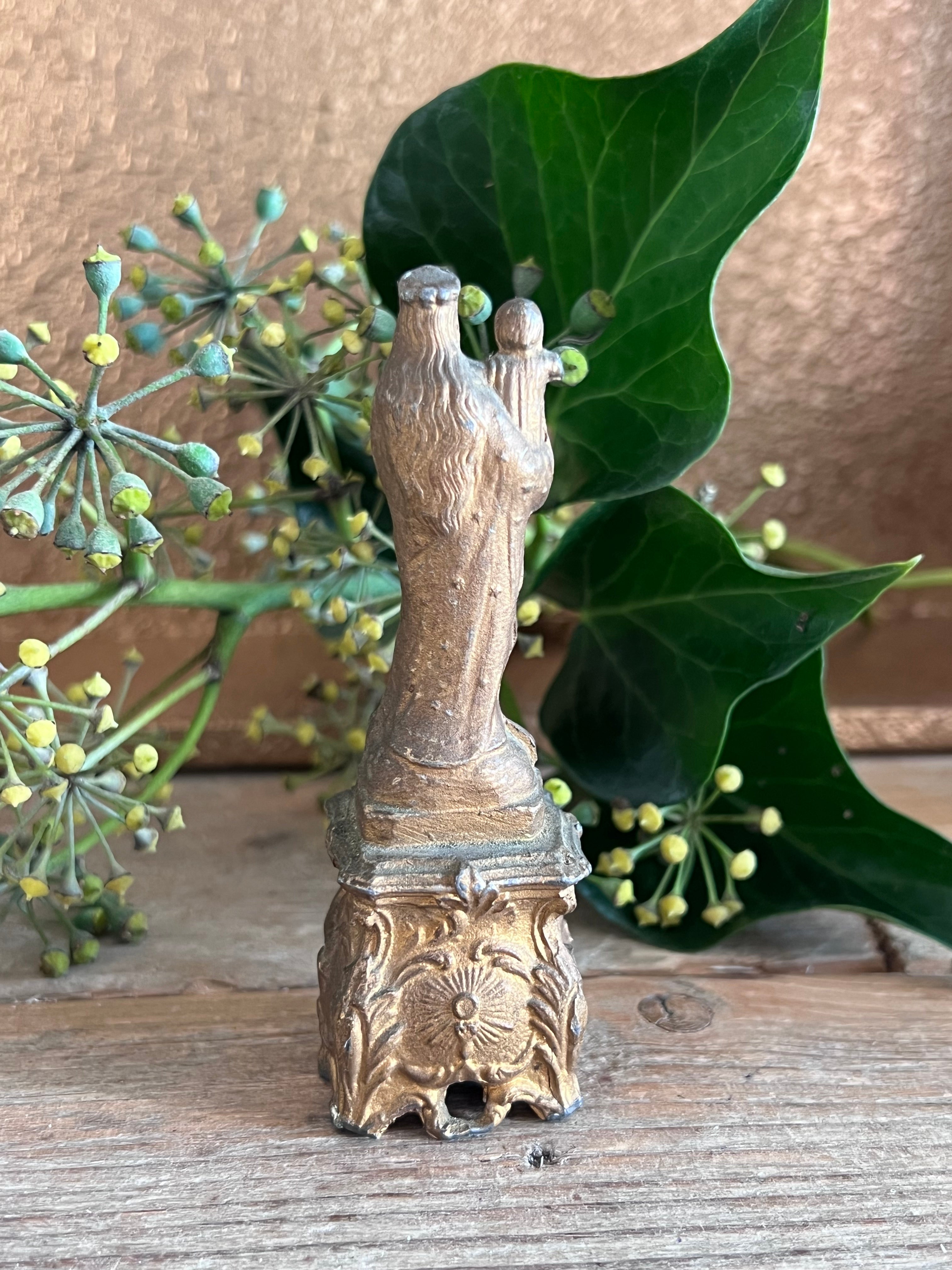 Antiek Moeder Maria beeldje van metaal