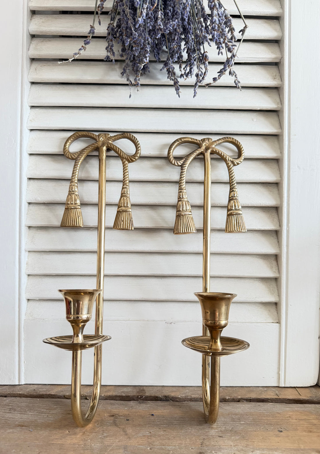Vintage messing wandkandelaars, messing wandkandelaars met strik, wandkandelaars met strik, Franse messing kandelaar, brocante wandkandelaars,vintage strik decoratie, Sofia&